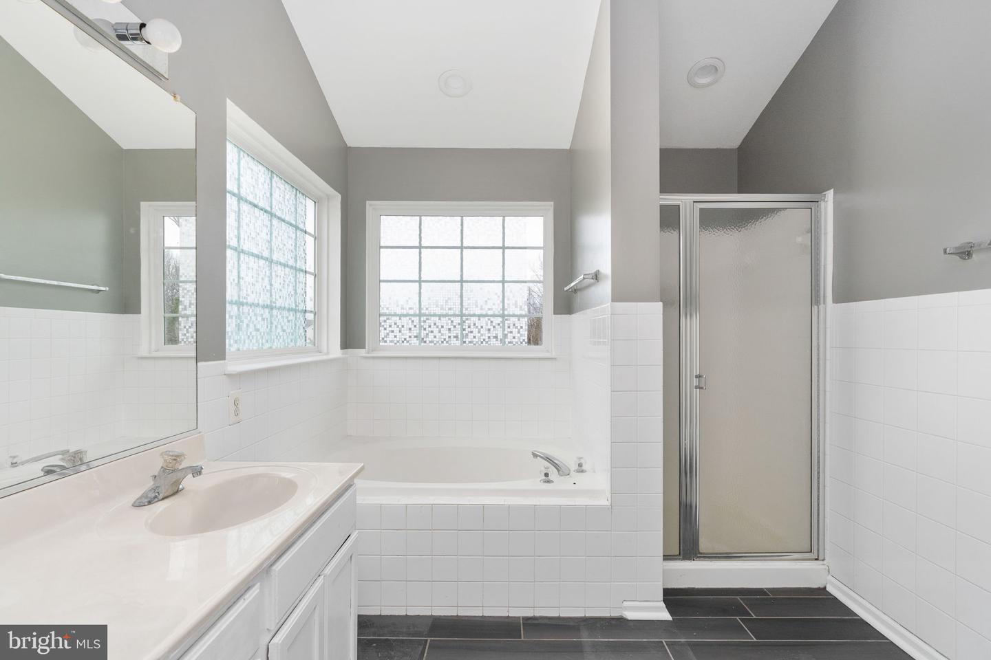 6030 HOT SPRING LN, FREDERICKSBURG, Virginia 22407, 4 Bedrooms Bedrooms, ,3 BathroomsBathrooms,Residential,For sale,6030 HOT SPRING LN,VASP2038404 MLS # VASP2038404