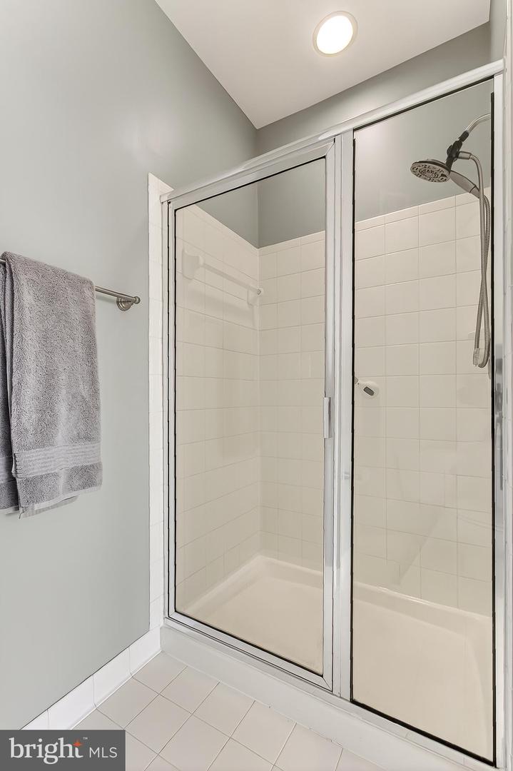 1621 LADUE CT #404, WOODBRIDGE, Virginia 22191, 2 Bedrooms Bedrooms, ,2 BathroomsBathrooms,Residential,For sale,1621 LADUE CT #404,VAPW2109930 MLS # VAPW2109930