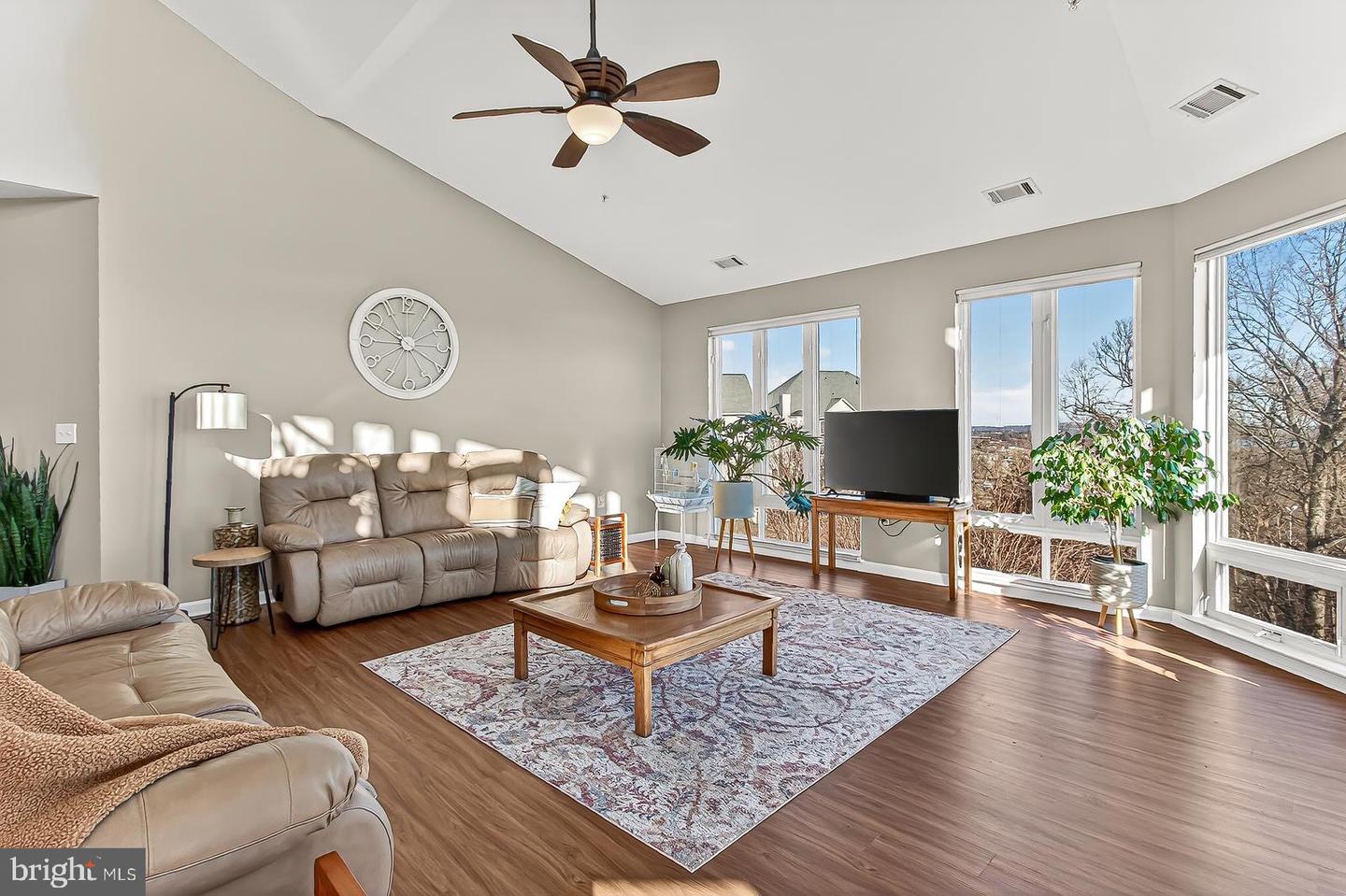 1621 LADUE CT #404, WOODBRIDGE, Virginia 22191, 2 Bedrooms Bedrooms, ,2 BathroomsBathrooms,Residential,For sale,1621 LADUE CT #404,VAPW2109930 MLS # VAPW2109930