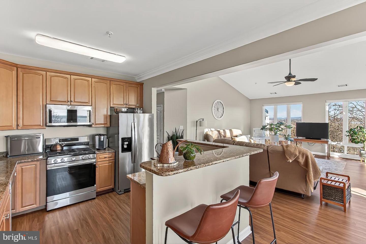 1621 LADUE CT #404, WOODBRIDGE, Virginia 22191, 2 Bedrooms Bedrooms, ,2 BathroomsBathrooms,Residential,For sale,1621 LADUE CT #404,VAPW2109930 MLS # VAPW2109930