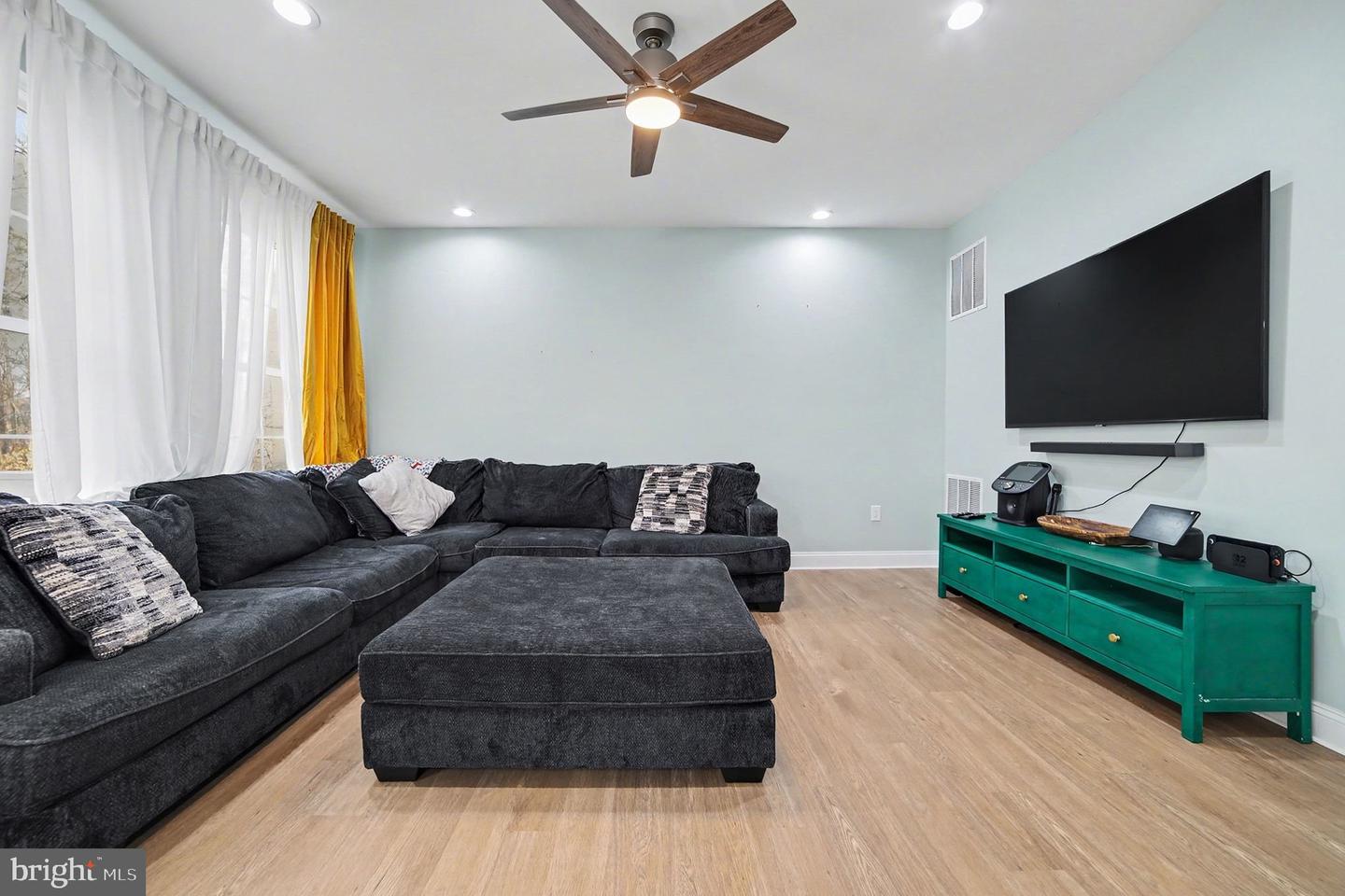 118 ACKERMAN LN, RUTHER GLEN, Virginia 22546, 5 Bedrooms Bedrooms, 9 Rooms Rooms,3 BathroomsBathrooms,Residential,For sale,118 ACKERMAN LN,VACV2009350 MLS # VACV2009350