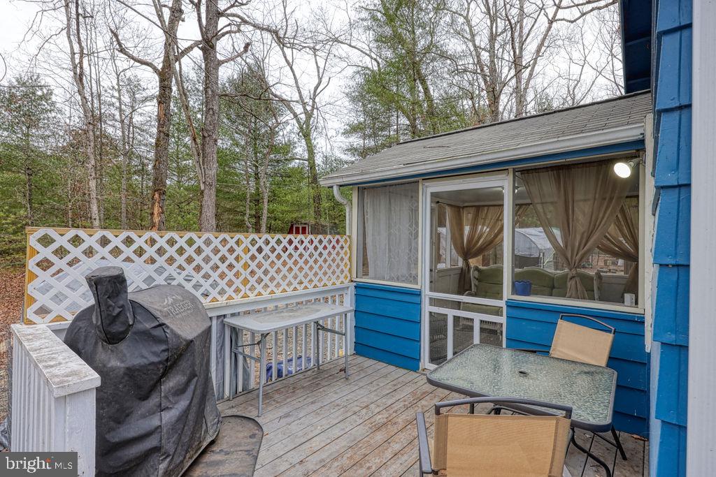 4992 ST DAVIDS CHURCH RD, FORT VALLEY, Virginia 22652, 2 Bedrooms Bedrooms, ,1 BathroomBathrooms,Residential,For sale,4992 ST DAVIDS CHURCH RD,VASH2013314 MLS # VASH2013314