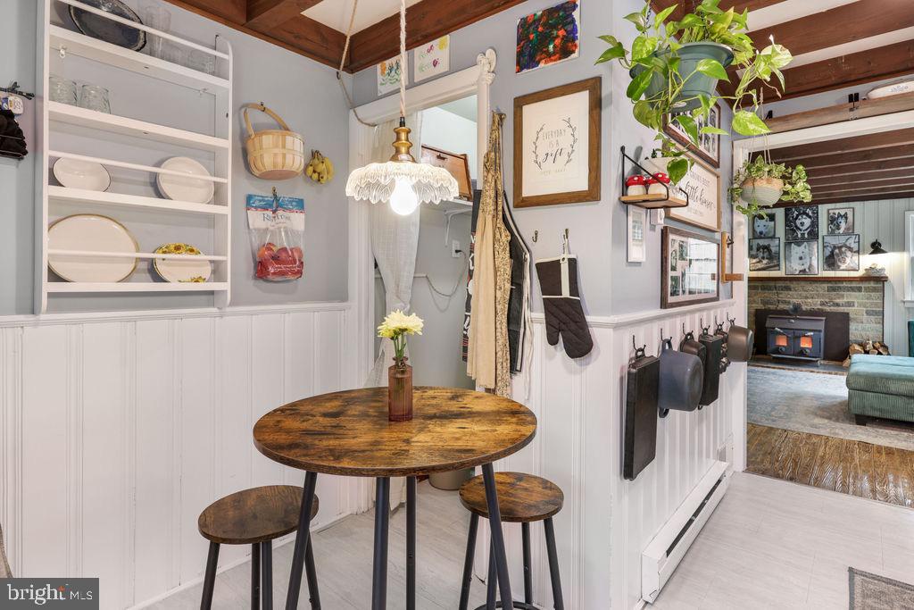 4992 ST DAVIDS CHURCH RD, FORT VALLEY, Virginia 22652, 2 Bedrooms Bedrooms, ,1 BathroomBathrooms,Residential,For sale,4992 ST DAVIDS CHURCH RD,VASH2013314 MLS # VASH2013314