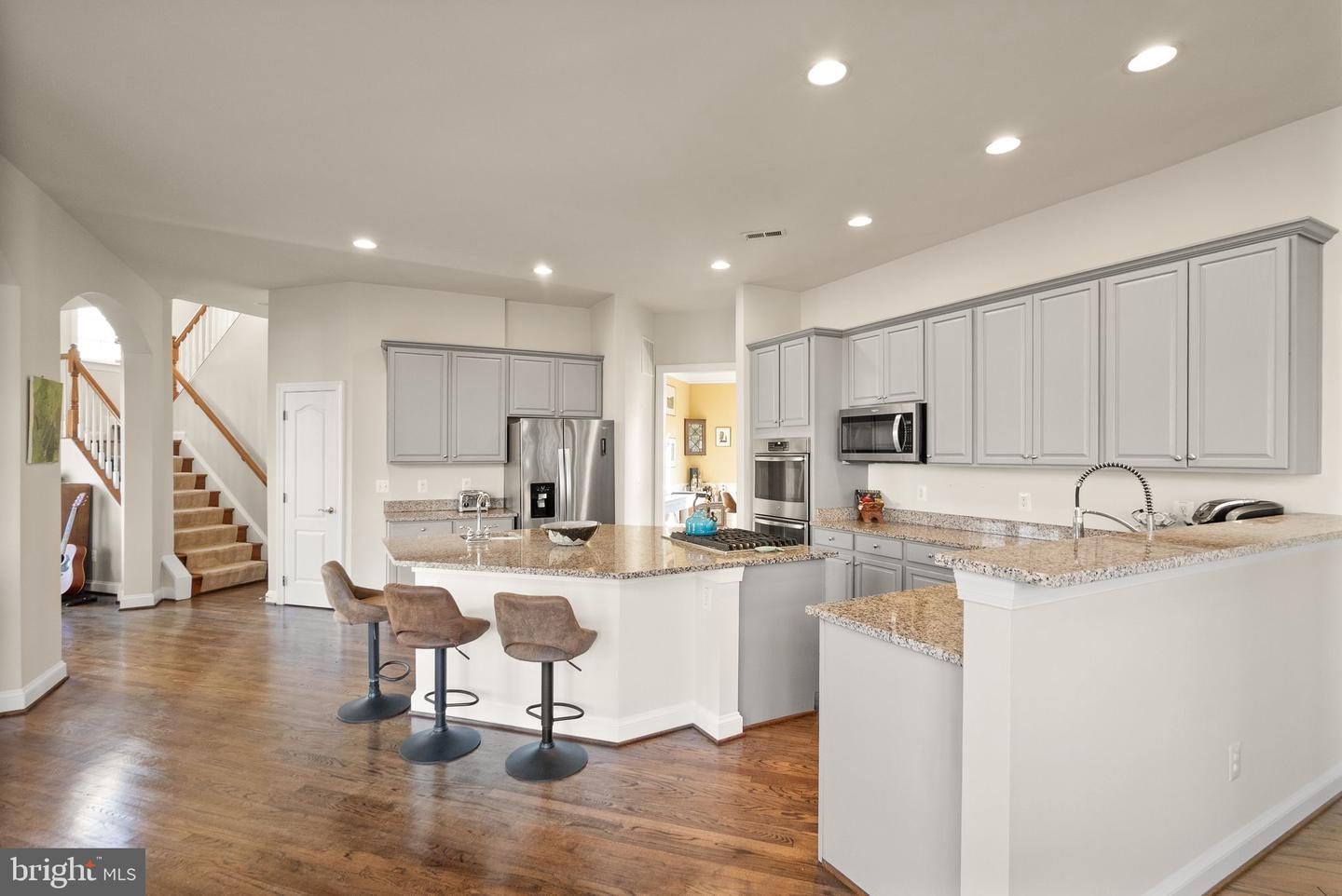 18771 KIPHEART DR, LEESBURG, Virginia 20176, 5 Bedrooms Bedrooms, ,4 BathroomsBathrooms,Residential,For sale,18771 KIPHEART DR,VALO2113604 MLS # VALO2113604