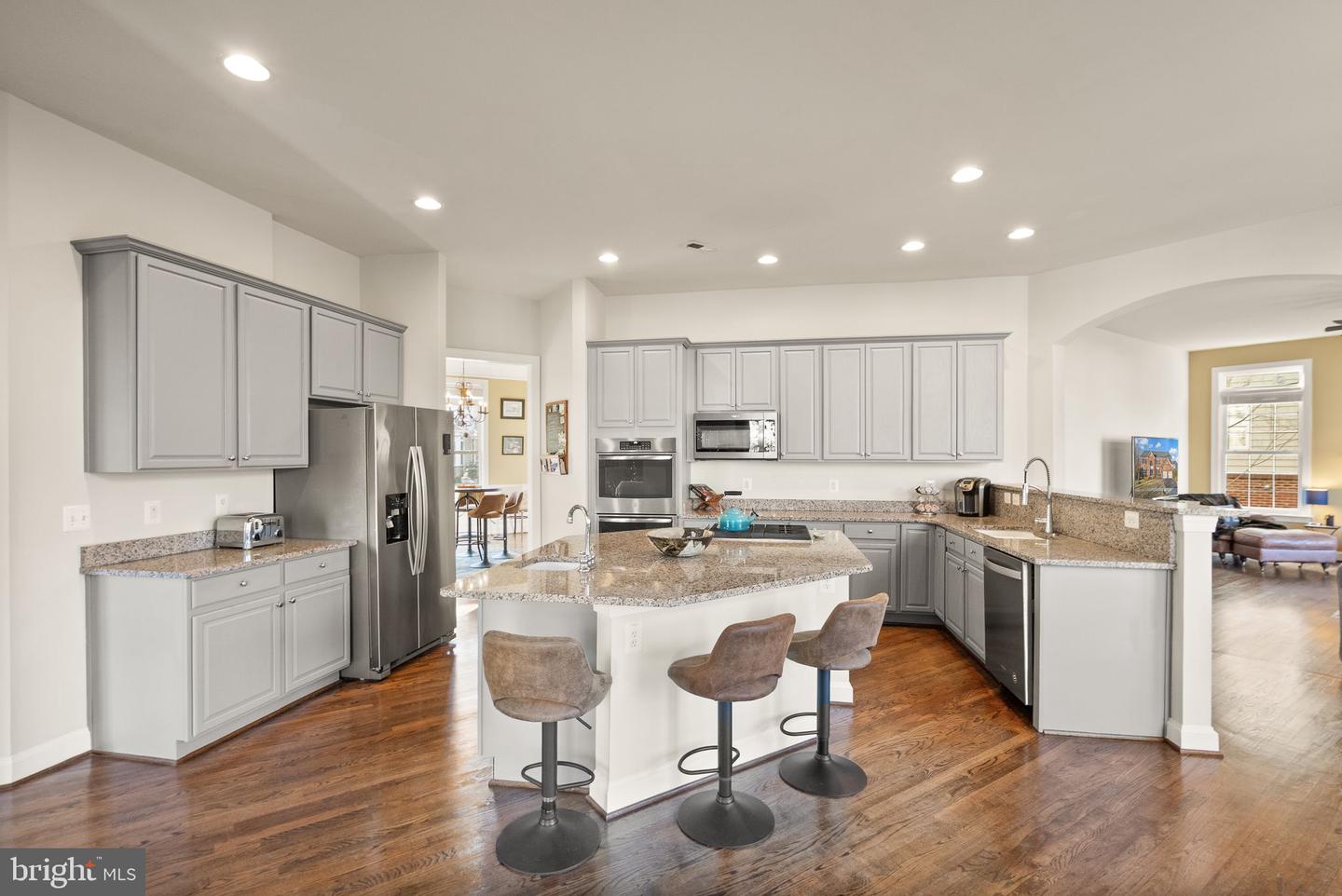 18771 KIPHEART DR, LEESBURG, Virginia 20176, 5 Bedrooms Bedrooms, ,4 BathroomsBathrooms,Residential,For sale,18771 KIPHEART DR,VALO2113604 MLS # VALO2113604