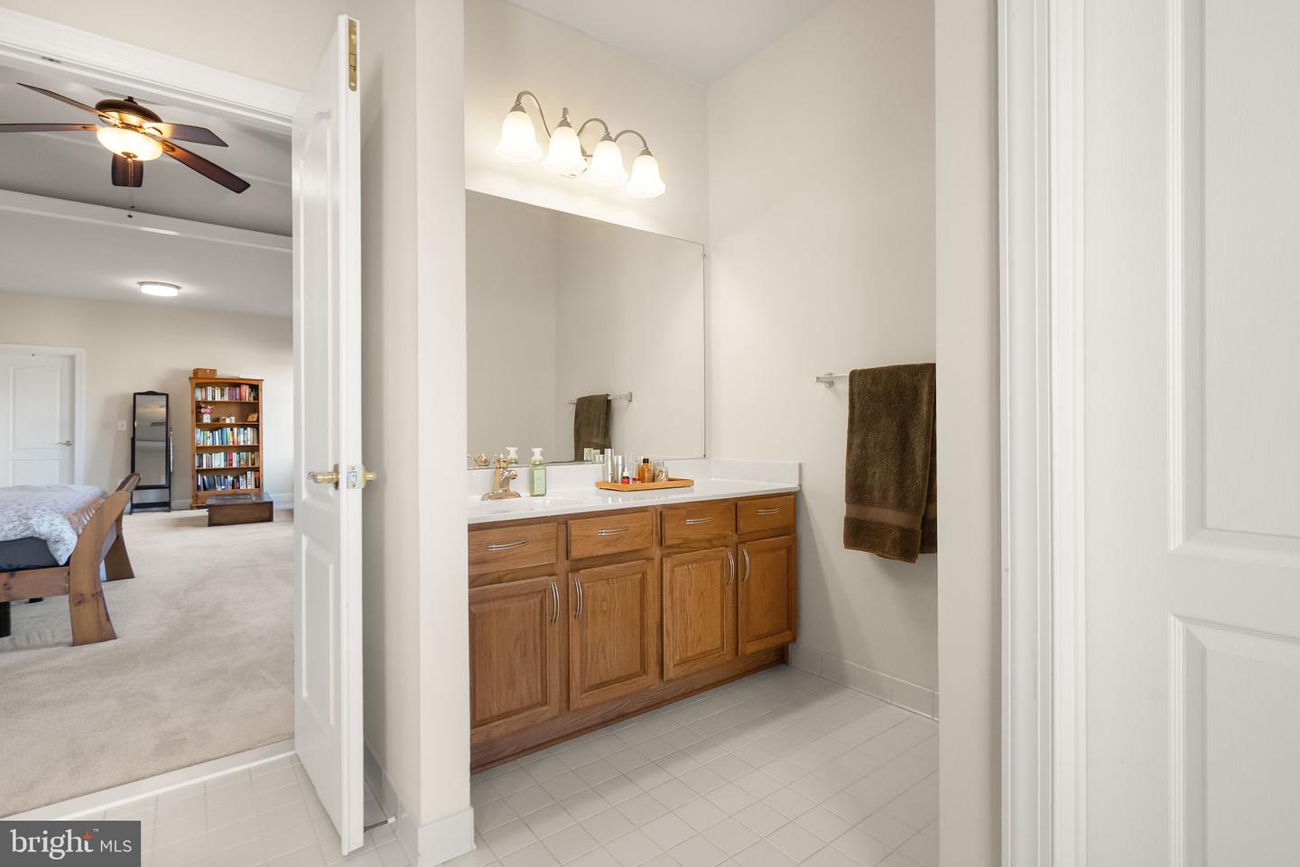 18771 KIPHEART DR, LEESBURG, Virginia 20176, 5 Bedrooms Bedrooms, ,4 BathroomsBathrooms,Residential,For sale,18771 KIPHEART DR,VALO2113604 MLS # VALO2113604