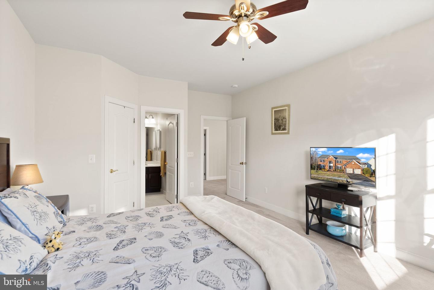 18771 KIPHEART DR, LEESBURG, Virginia 20176, 5 Bedrooms Bedrooms, ,4 BathroomsBathrooms,Residential,For sale,18771 KIPHEART DR,VALO2113604 MLS # VALO2113604