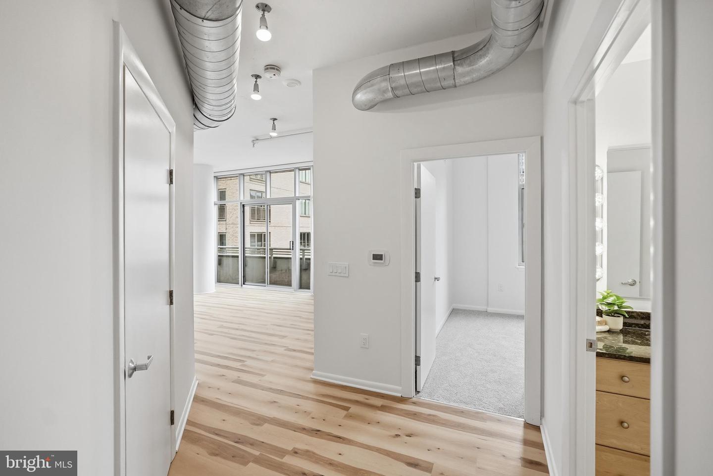 811 4TH ST NW #404, WASHINGTON, District Of Columbia 20001, 2 Bedrooms Bedrooms, ,2 BathroomsBathrooms,Residential,For sale,811 4TH ST NW #404,DCDC2240474 MLS # DCDC2240474