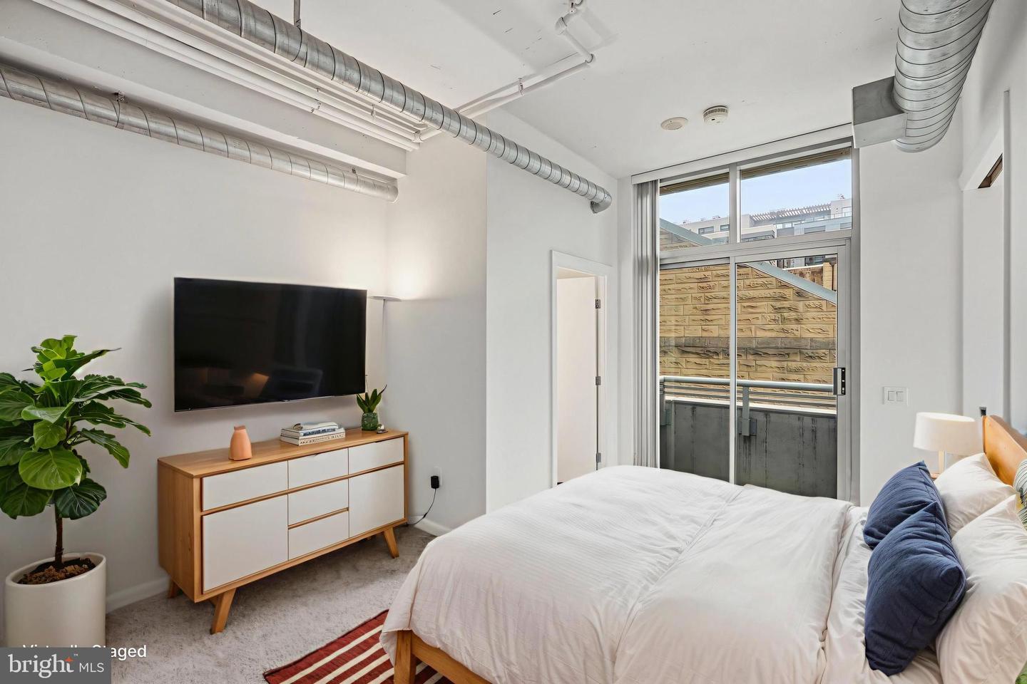 811 4TH ST NW #404, WASHINGTON, District Of Columbia 20001, 2 Bedrooms Bedrooms, ,2 BathroomsBathrooms,Residential,For sale,811 4TH ST NW #404,DCDC2240474 MLS # DCDC2240474