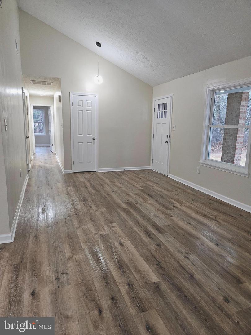 226 PEACH GROVE LN, CLEAR BROOK, Virginia 22624, 3 Bedrooms Bedrooms, ,3 BathroomsBathrooms,Residential,For sale,226 PEACH GROVE LN,VAFV2038796 MLS # VAFV2038796