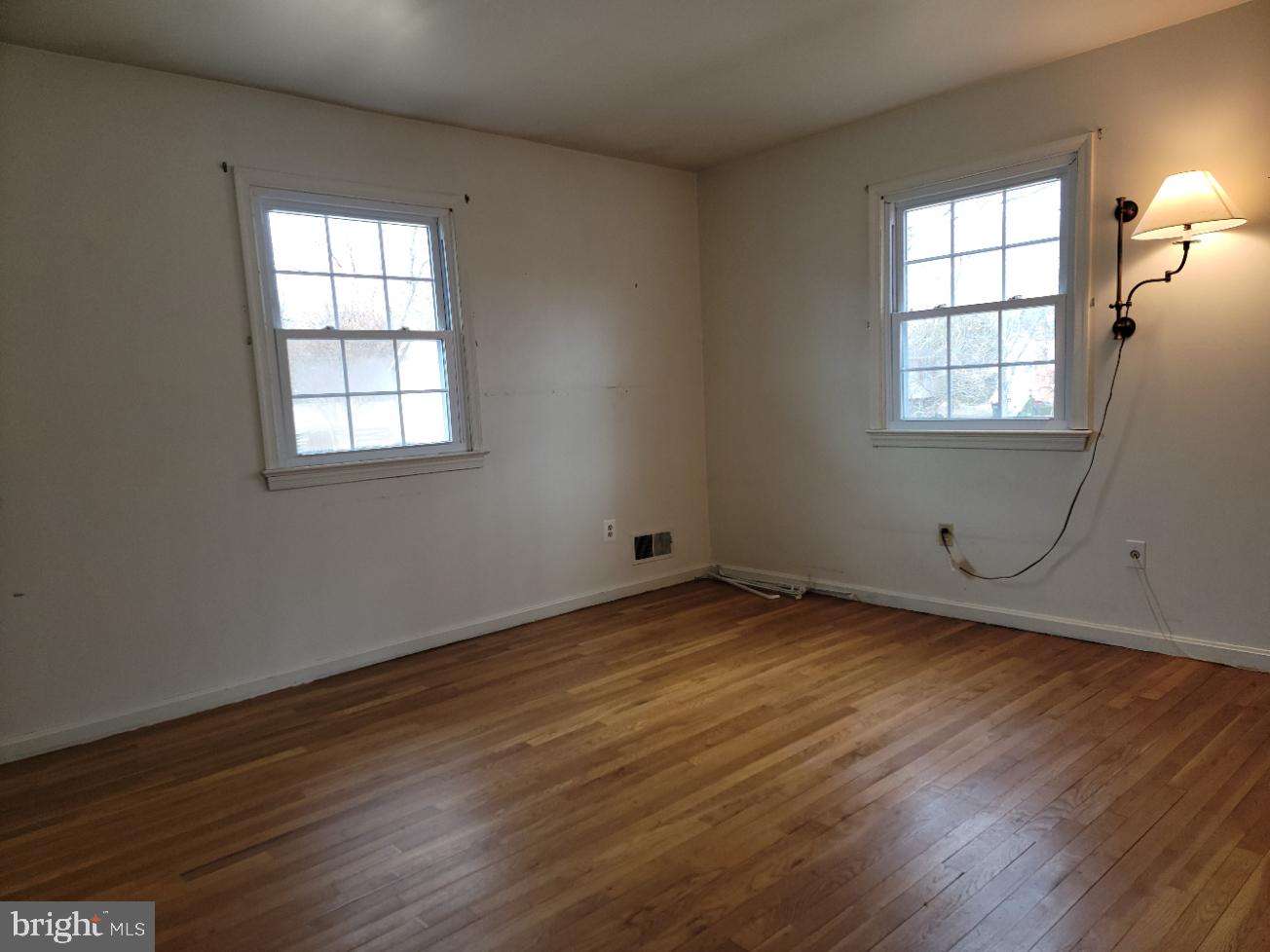 7405 FORRESTER LN, MANASSAS, Virginia 20109, 4 Bedrooms Bedrooms, ,3 BathroomsBathrooms,Residential,For sale,7405 FORRESTER LN,VAPW2110340 MLS # VAPW2110340