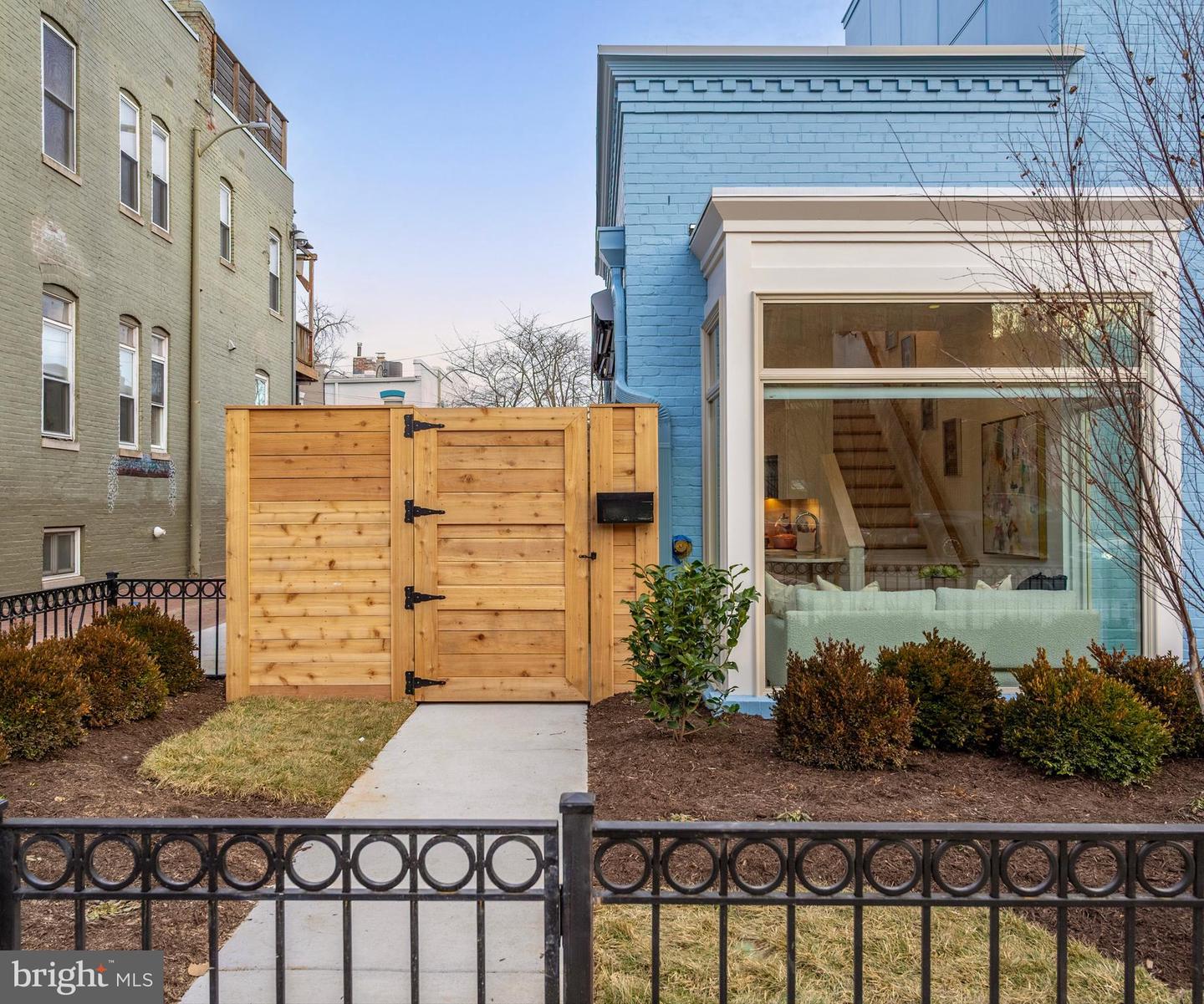 1237 W ST NW #E, WASHINGTON, District Of Columbia 20009, 1 Bedroom Bedrooms, ,1 BathroomBathrooms,Residential,For sale,1237 W ST NW #E,DCDC2240848 MLS # DCDC2240848