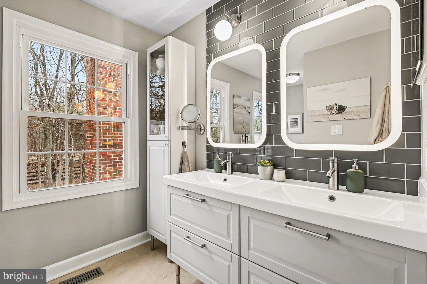 12935 MORNING DEW DR, WOODBRIDGE, Virginia 22192, 4 Bedrooms Bedrooms, ,3 BathroomsBathrooms,Residential,For sale,12935 MORNING DEW DR,VAPW2110450 MLS # VAPW2110450