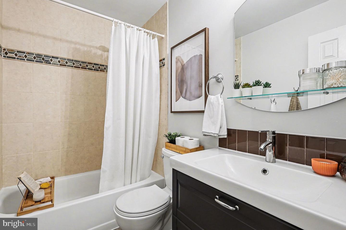 12935 MORNING DEW DR, WOODBRIDGE, Virginia 22192, 4 Bedrooms Bedrooms, ,3 BathroomsBathrooms,Residential,For sale,12935 MORNING DEW DR,VAPW2110450 MLS # VAPW2110450