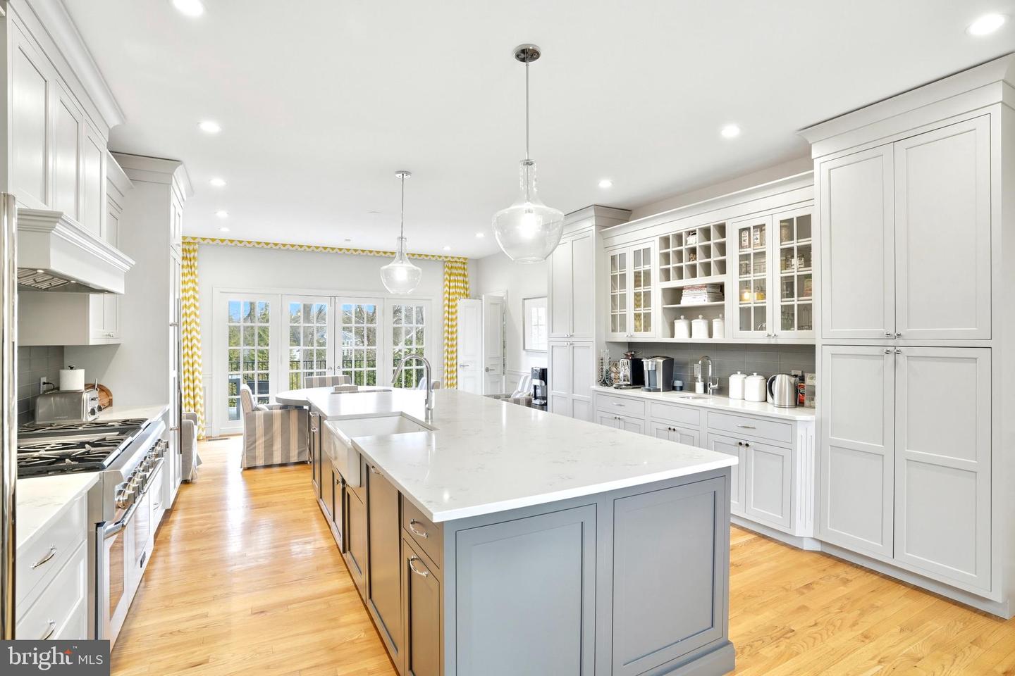 6202 VERNON PALMER CT, MCLEAN, Virginia 22101, 6 Bedrooms Bedrooms, ,6 BathroomsBathrooms,Residential,For sale,6202 VERNON PALMER CT,VAFX2285286 MLS # VAFX2285286