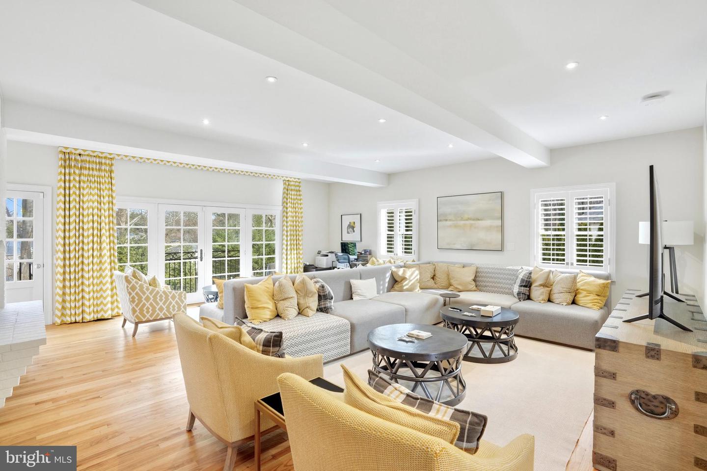 6202 VERNON PALMER CT, MCLEAN, Virginia 22101, 6 Bedrooms Bedrooms, ,6 BathroomsBathrooms,Residential,For sale,6202 VERNON PALMER CT,VAFX2285286 MLS # VAFX2285286