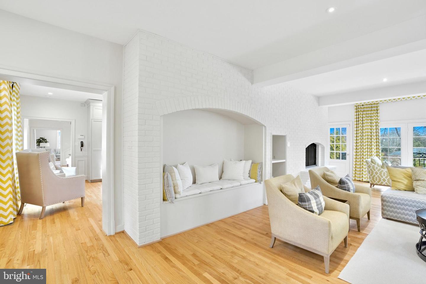 6202 VERNON PALMER CT, MCLEAN, Virginia 22101, 6 Bedrooms Bedrooms, ,6 BathroomsBathrooms,Residential,For sale,6202 VERNON PALMER CT,VAFX2285286 MLS # VAFX2285286