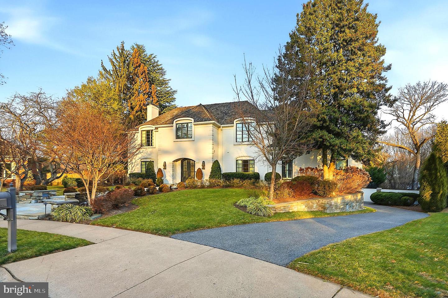 6202 VERNON PALMER CT, MCLEAN, Virginia 22101, 6 Bedrooms Bedrooms, ,6 BathroomsBathrooms,Residential,For sale,6202 VERNON PALMER CT,VAFX2285286 MLS # VAFX2285286