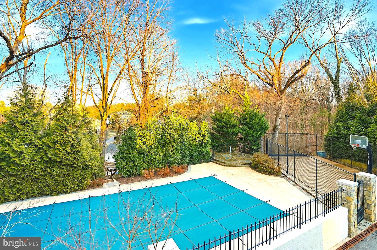 6202 VERNON PALMER CT, MCLEAN, Virginia 22101, 6 Bedrooms Bedrooms, ,6 BathroomsBathrooms,Residential,For sale,6202 VERNON PALMER CT,VAFX2285286 MLS # VAFX2285286