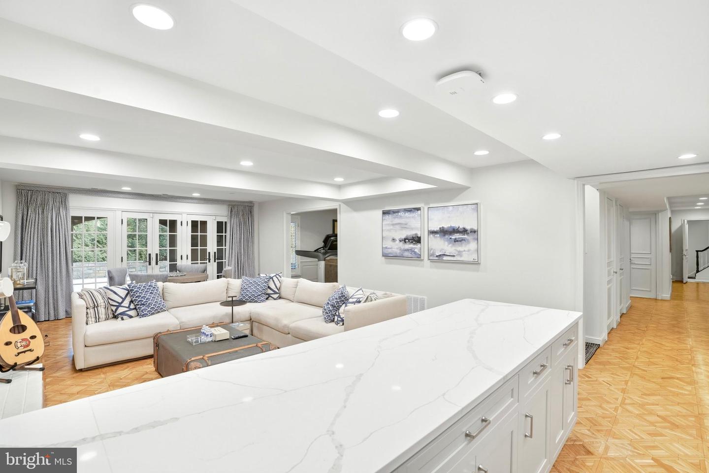 6202 VERNON PALMER CT, MCLEAN, Virginia 22101, 6 Bedrooms Bedrooms, ,6 BathroomsBathrooms,Residential,For sale,6202 VERNON PALMER CT,VAFX2285286 MLS # VAFX2285286