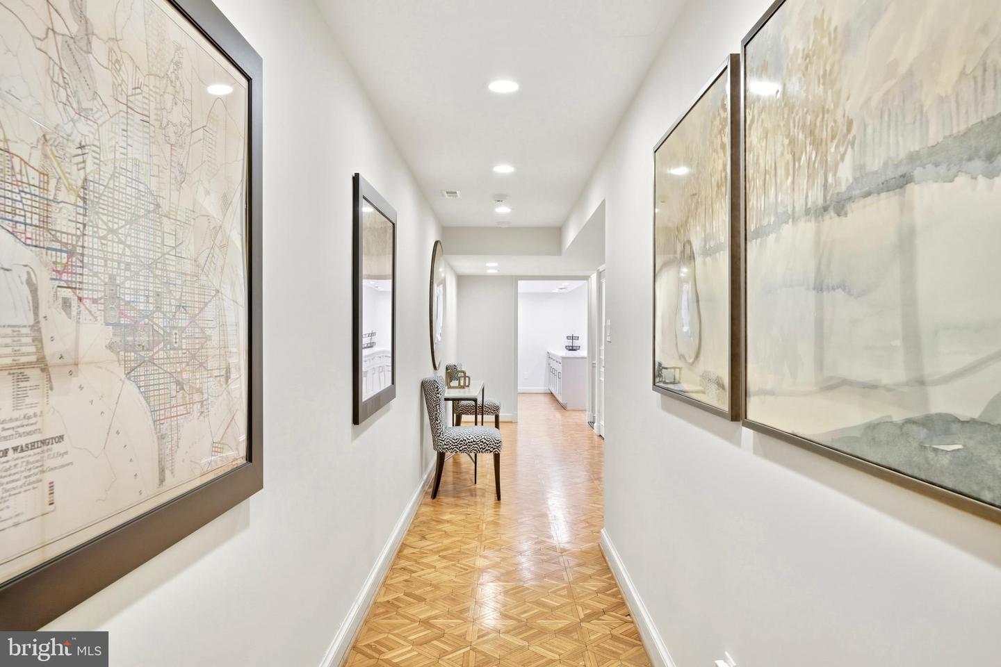 6202 VERNON PALMER CT, MCLEAN, Virginia 22101, 6 Bedrooms Bedrooms, ,6 BathroomsBathrooms,Residential,For sale,6202 VERNON PALMER CT,VAFX2285286 MLS # VAFX2285286