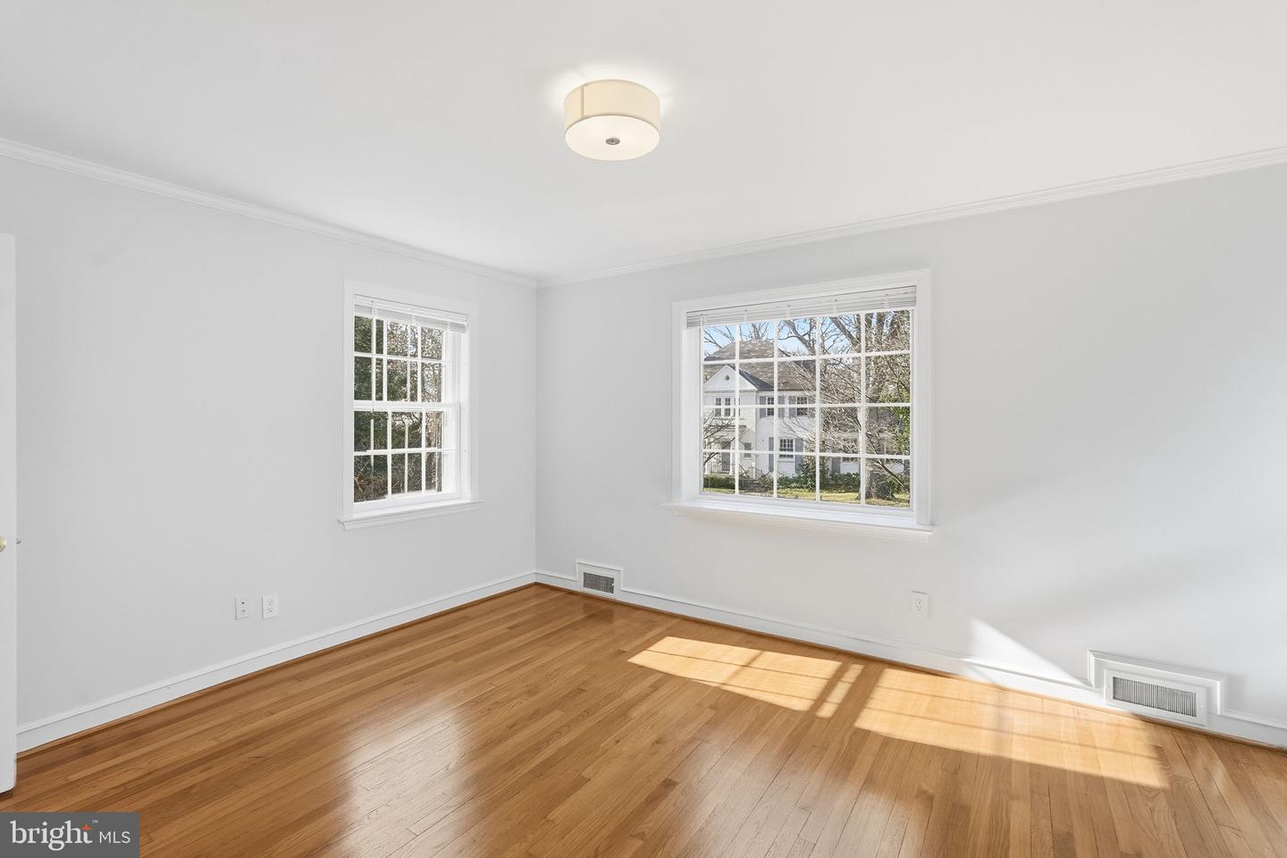 5020 SEDGWICK ST NW, WASHINGTON, District Of Columbia 20016, 7 Bedrooms Bedrooms, ,4 BathroomsBathrooms,Residential,For sale,5020 SEDGWICK ST NW,DCDC2241056 MLS # DCDC2241056