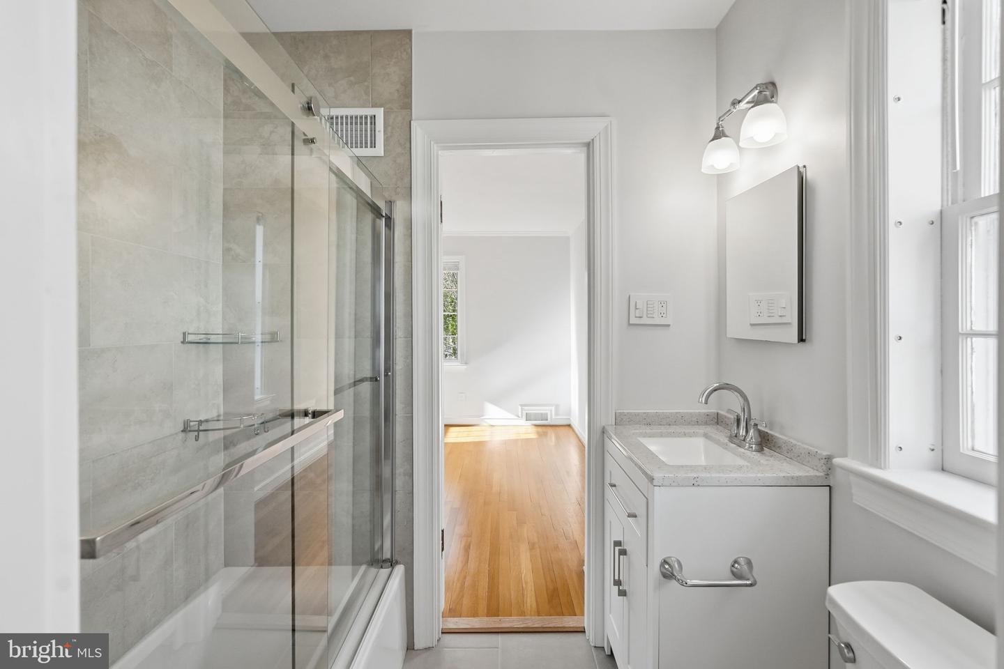 5020 SEDGWICK ST NW, WASHINGTON, District Of Columbia 20016, 7 Bedrooms Bedrooms, ,4 BathroomsBathrooms,Residential,For sale,5020 SEDGWICK ST NW,DCDC2241056 MLS # DCDC2241056