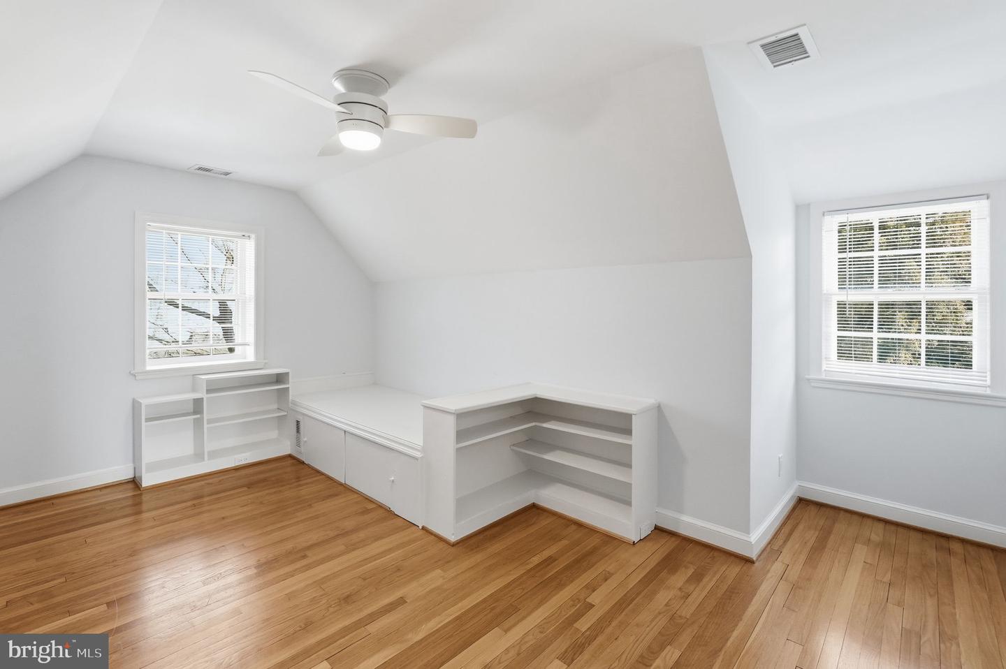 5020 SEDGWICK ST NW, WASHINGTON, District Of Columbia 20016, 7 Bedrooms Bedrooms, ,4 BathroomsBathrooms,Residential,For sale,5020 SEDGWICK ST NW,DCDC2241056 MLS # DCDC2241056