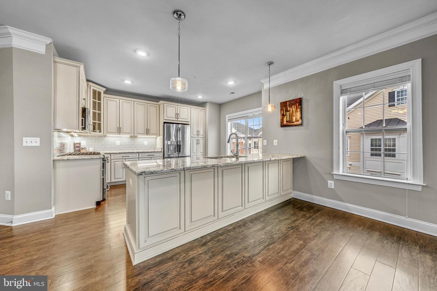 20981 ROCKY KNOLL SQ #301, ASHBURN, Virginia 20147, 2 Bedrooms Bedrooms, ,2 BathroomsBathrooms,Residential,For sale,20981 ROCKY KNOLL SQ #301,VALO2113854 MLS # VALO2113854