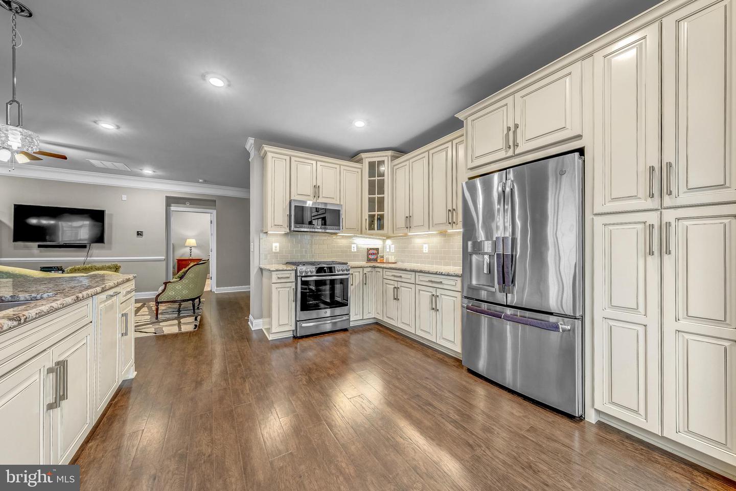 20981 ROCKY KNOLL SQ #301, ASHBURN, Virginia 20147, 2 Bedrooms Bedrooms, ,2 BathroomsBathrooms,Residential,For sale,20981 ROCKY KNOLL SQ #301,VALO2113854 MLS # VALO2113854