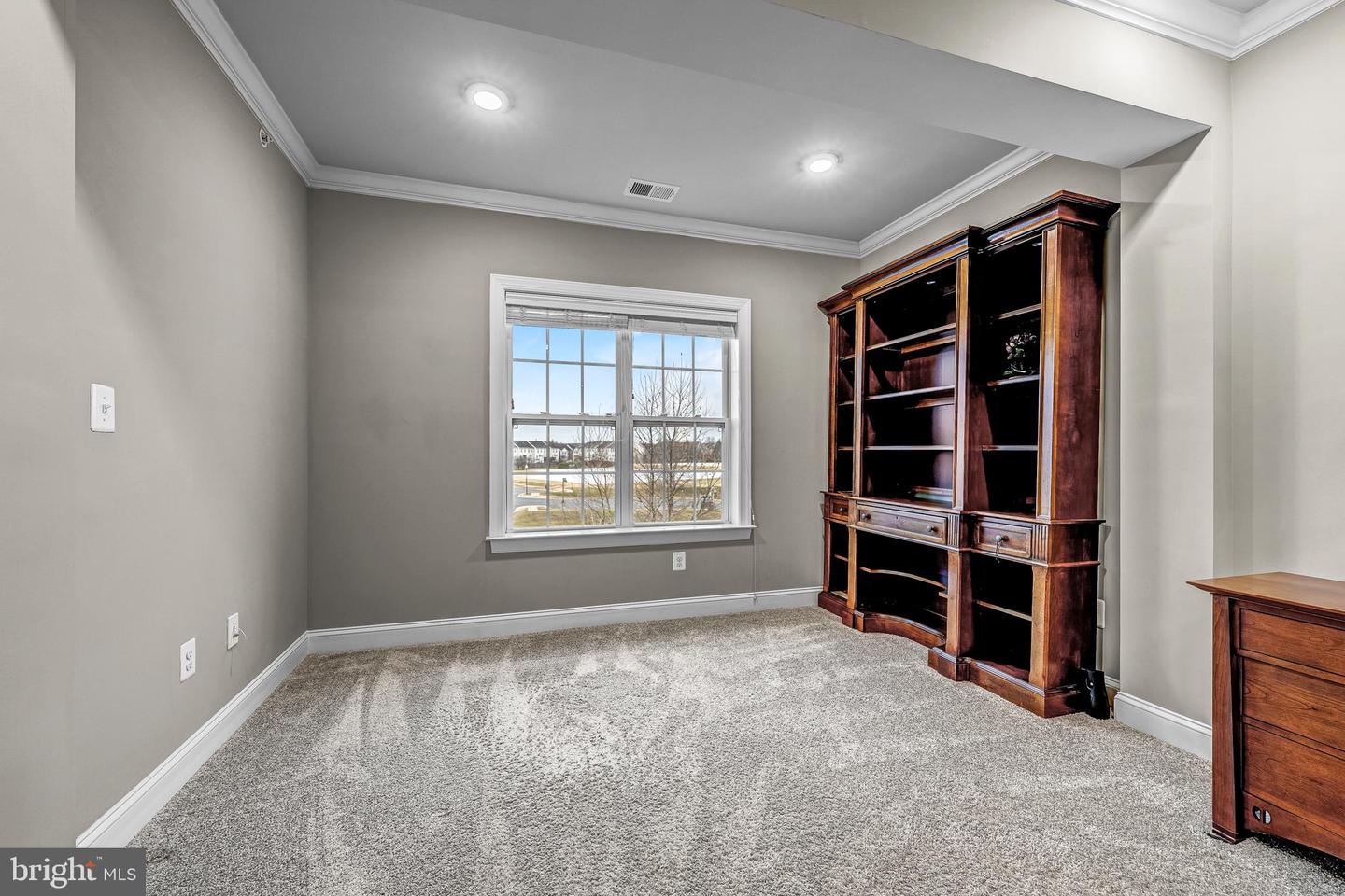 20981 ROCKY KNOLL SQ #301, ASHBURN, Virginia 20147, 2 Bedrooms Bedrooms, ,2 BathroomsBathrooms,Residential,For sale,20981 ROCKY KNOLL SQ #301,VALO2113854 MLS # VALO2113854