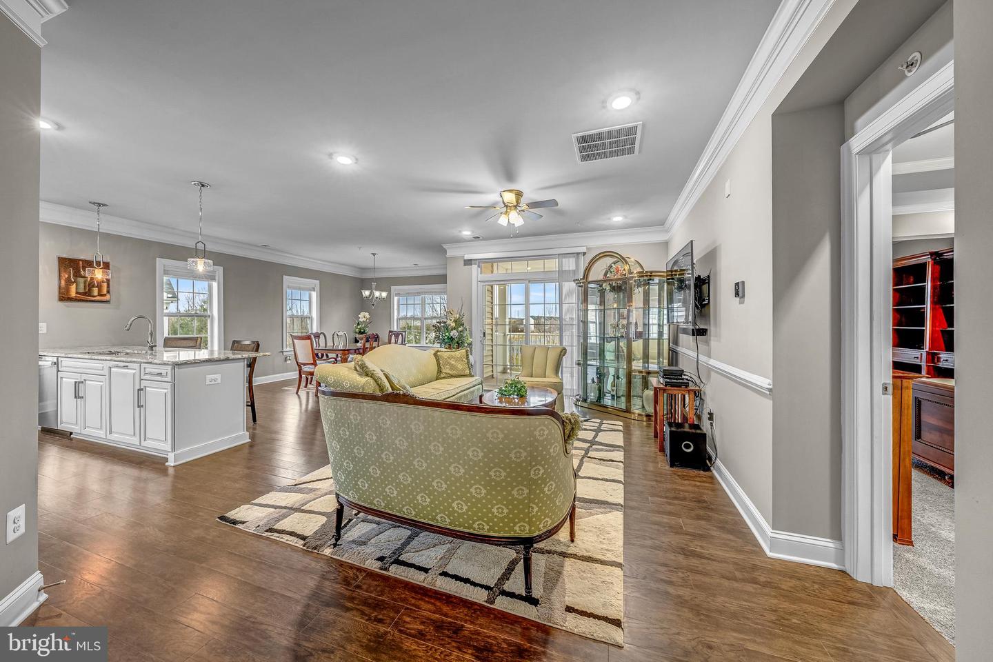 20981 ROCKY KNOLL SQ #301, ASHBURN, Virginia 20147, 2 Bedrooms Bedrooms, ,2 BathroomsBathrooms,Residential,For sale,20981 ROCKY KNOLL SQ #301,VALO2113854 MLS # VALO2113854