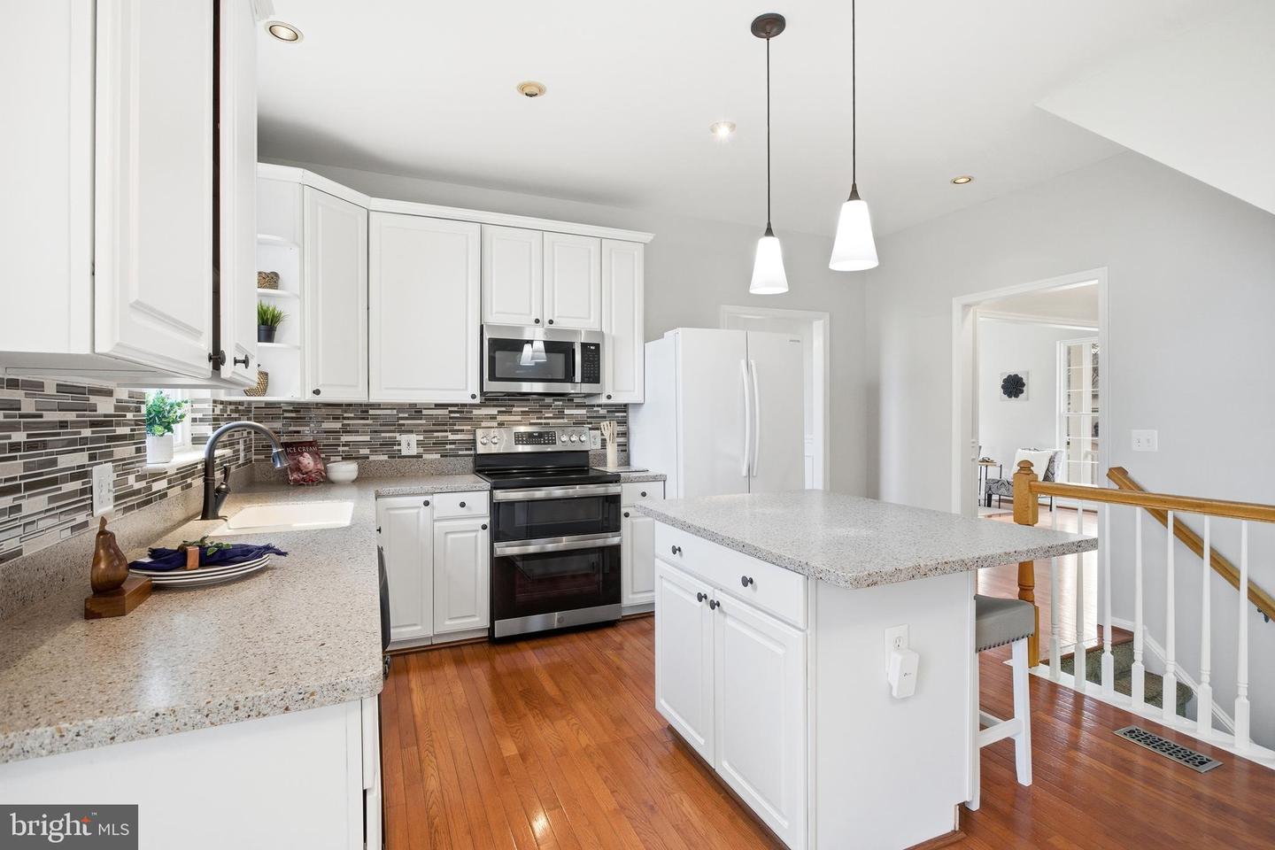 12142 MILLBILL CT, BRISTOW, Virginia 20136, 4 Bedrooms Bedrooms, ,4 BathroomsBathrooms,Residential,For sale,12142 MILLBILL CT,VAPW2110480 MLS # VAPW2110480