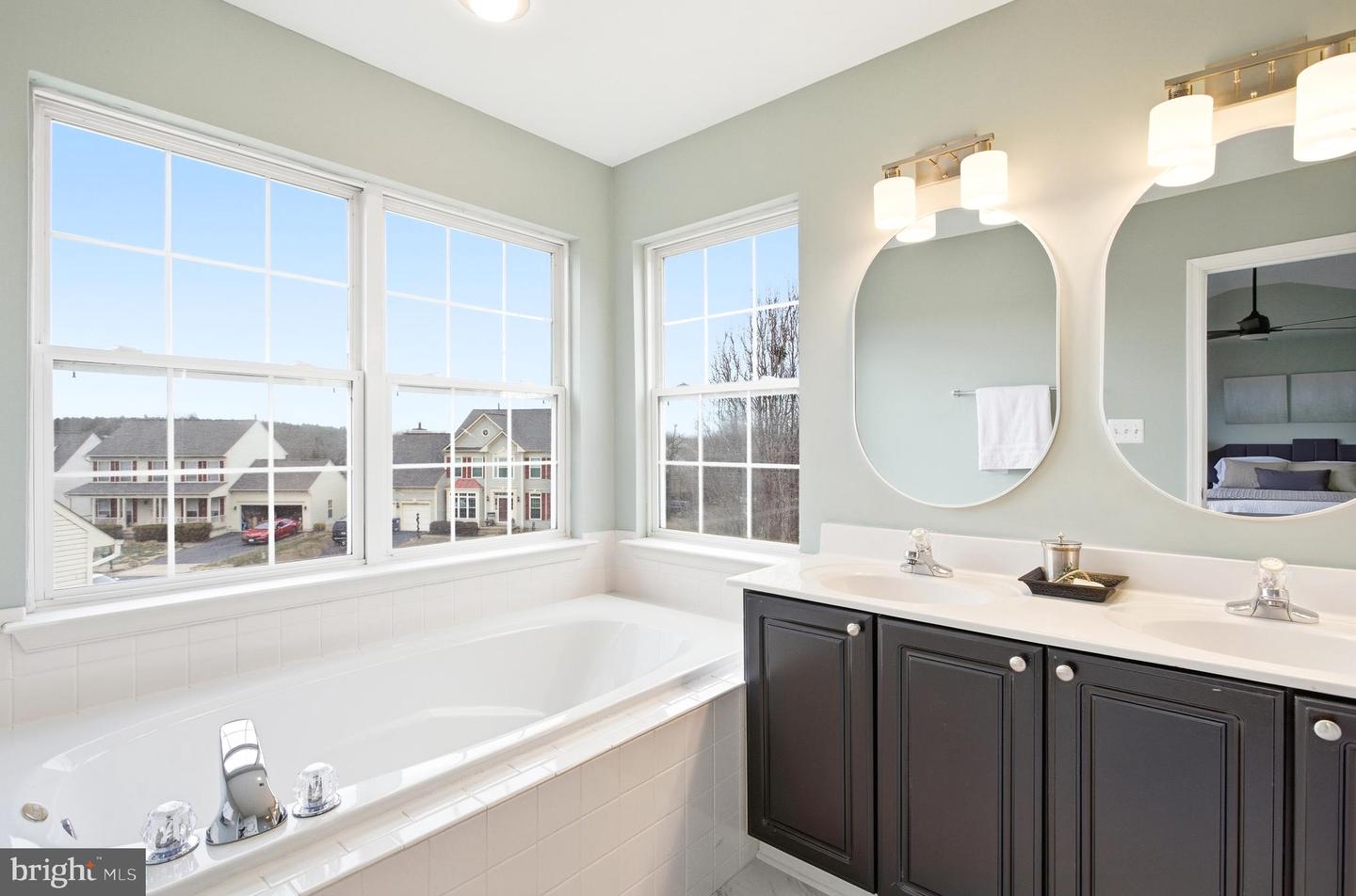 12142 MILLBILL CT, BRISTOW, Virginia 20136, 4 Bedrooms Bedrooms, ,4 BathroomsBathrooms,Residential,For sale,12142 MILLBILL CT,VAPW2110480 MLS # VAPW2110480