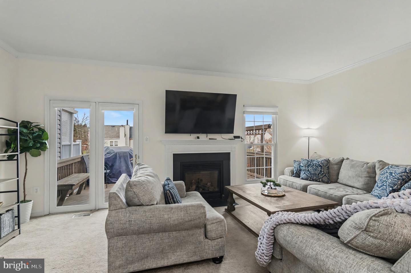 43484 BLACKSMITH SQ, ASHBURN, Virginia 20147, 3 Bedrooms Bedrooms, ,3 BathroomsBathrooms,Residential,For sale,43484 BLACKSMITH SQ,VALO2113896 MLS # VALO2113896