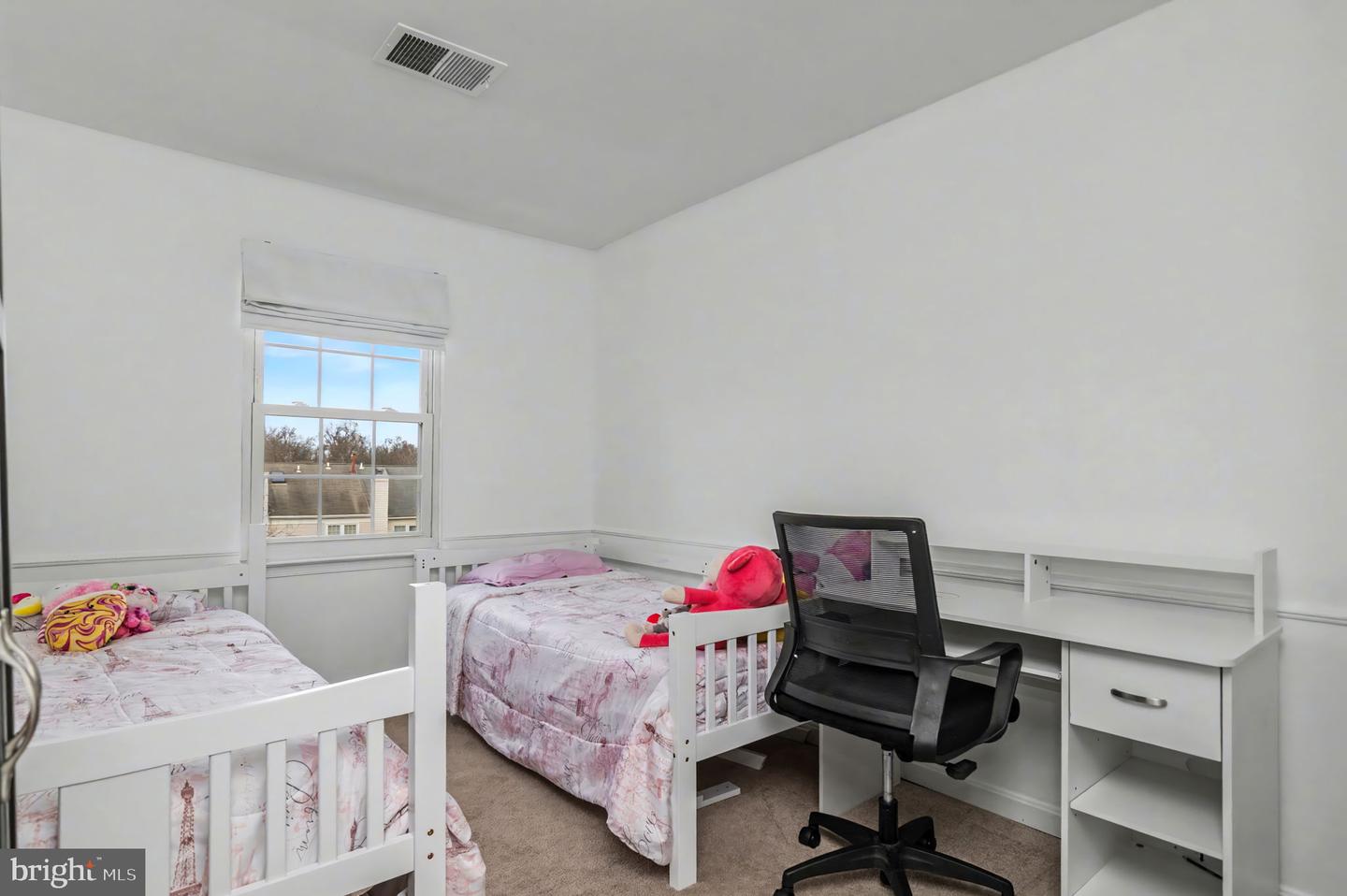 43484 BLACKSMITH SQ, ASHBURN, Virginia 20147, 3 Bedrooms Bedrooms, ,3 BathroomsBathrooms,Residential,For sale,43484 BLACKSMITH SQ,VALO2113896 MLS # VALO2113896