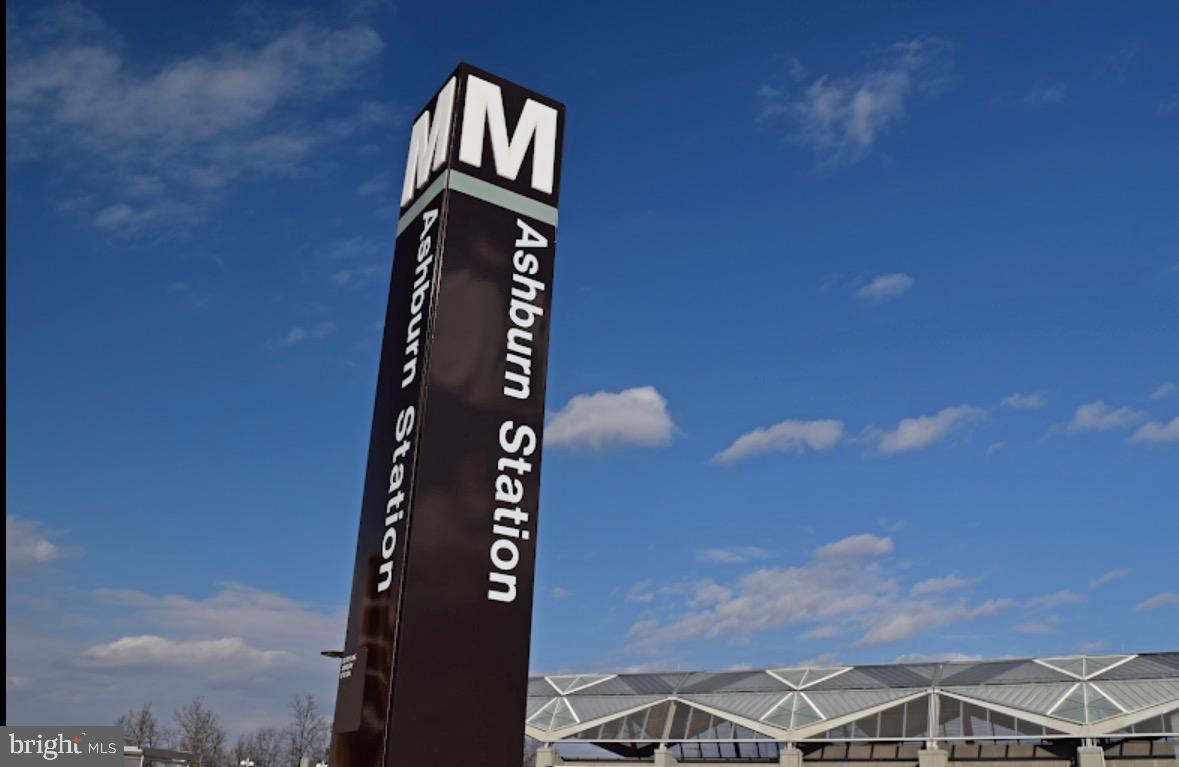 43484 BLACKSMITH SQ, ASHBURN, Virginia 20147, 3 Bedrooms Bedrooms, ,3 BathroomsBathrooms,Residential,For sale,43484 BLACKSMITH SQ,VALO2113896 MLS # VALO2113896