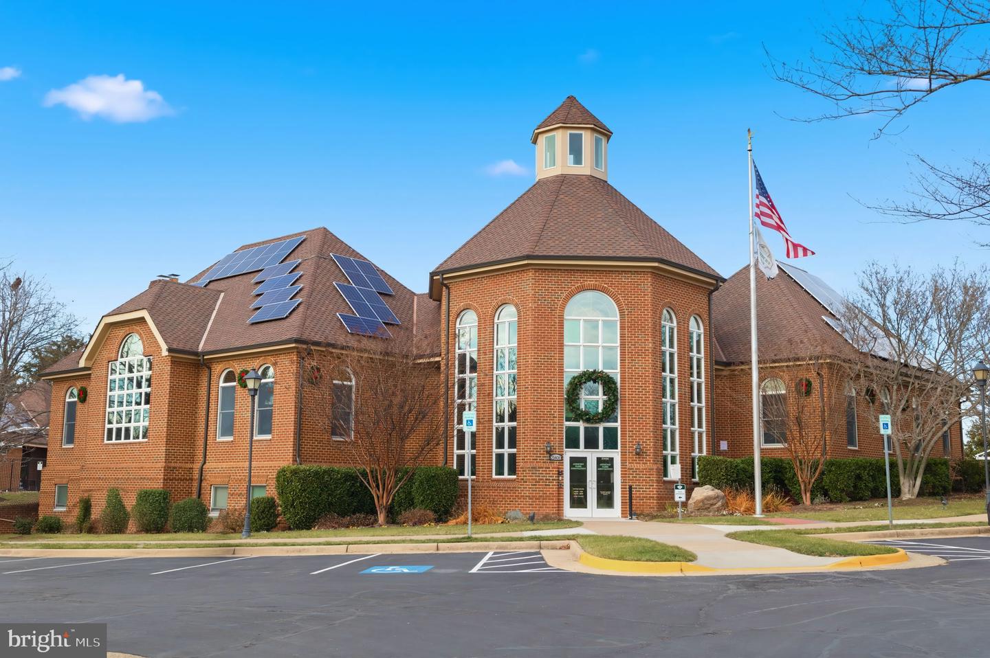 43484 BLACKSMITH SQ, ASHBURN, Virginia 20147, 3 Bedrooms Bedrooms, ,3 BathroomsBathrooms,Residential,For sale,43484 BLACKSMITH SQ,VALO2113896 MLS # VALO2113896