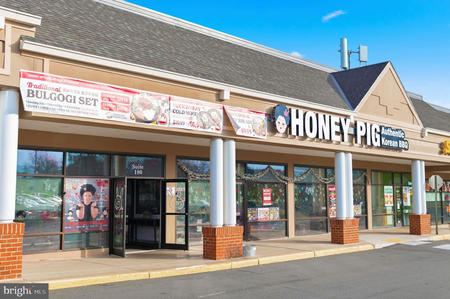 43484 BLACKSMITH SQ, ASHBURN, Virginia 20147, 3 Bedrooms Bedrooms, ,3 BathroomsBathrooms,Residential,For sale,43484 BLACKSMITH SQ,VALO2113896 MLS # VALO2113896