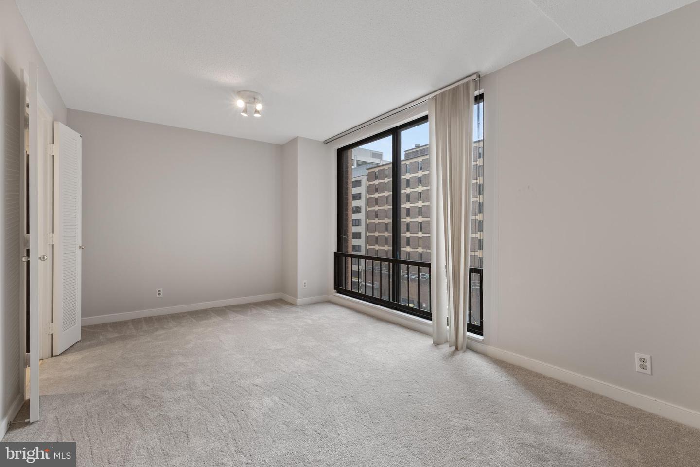 1099 22ND ST NW #601, WASHINGTON, District Of Columbia 20037, 3 Bedrooms Bedrooms, ,2 BathroomsBathrooms,Residential,For sale,1099 22ND ST NW #601,DCDC2241246 MLS # DCDC2241246