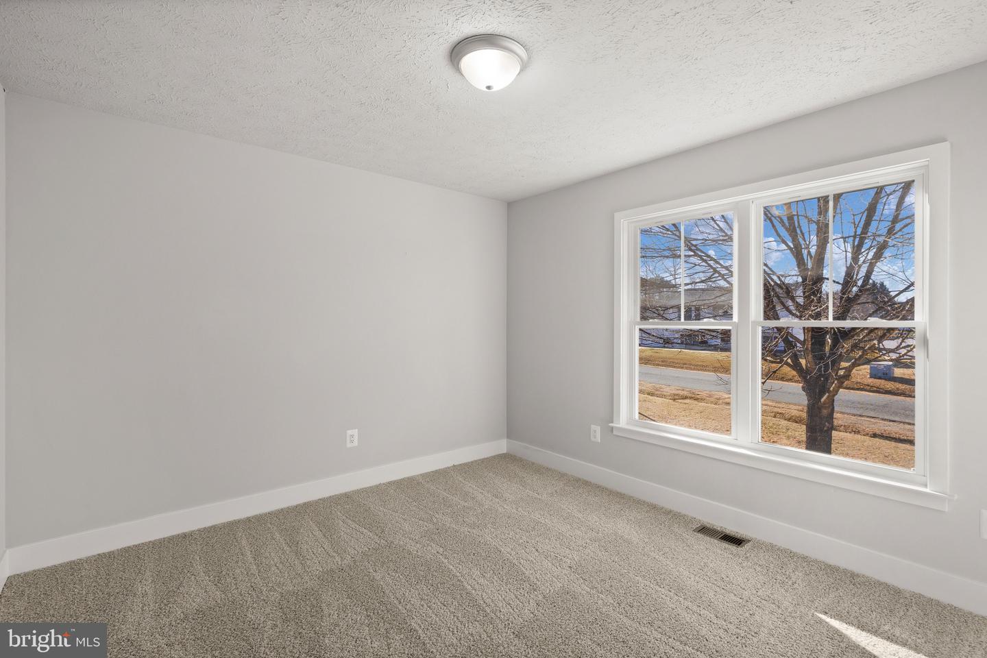 10705 WILLOW CT, FREDERICKSBURG, Virginia 22407, 4 Bedrooms Bedrooms, ,2 BathroomsBathrooms,Residential,For sale,10705 WILLOW CT,VASP2038640 MLS # VASP2038640