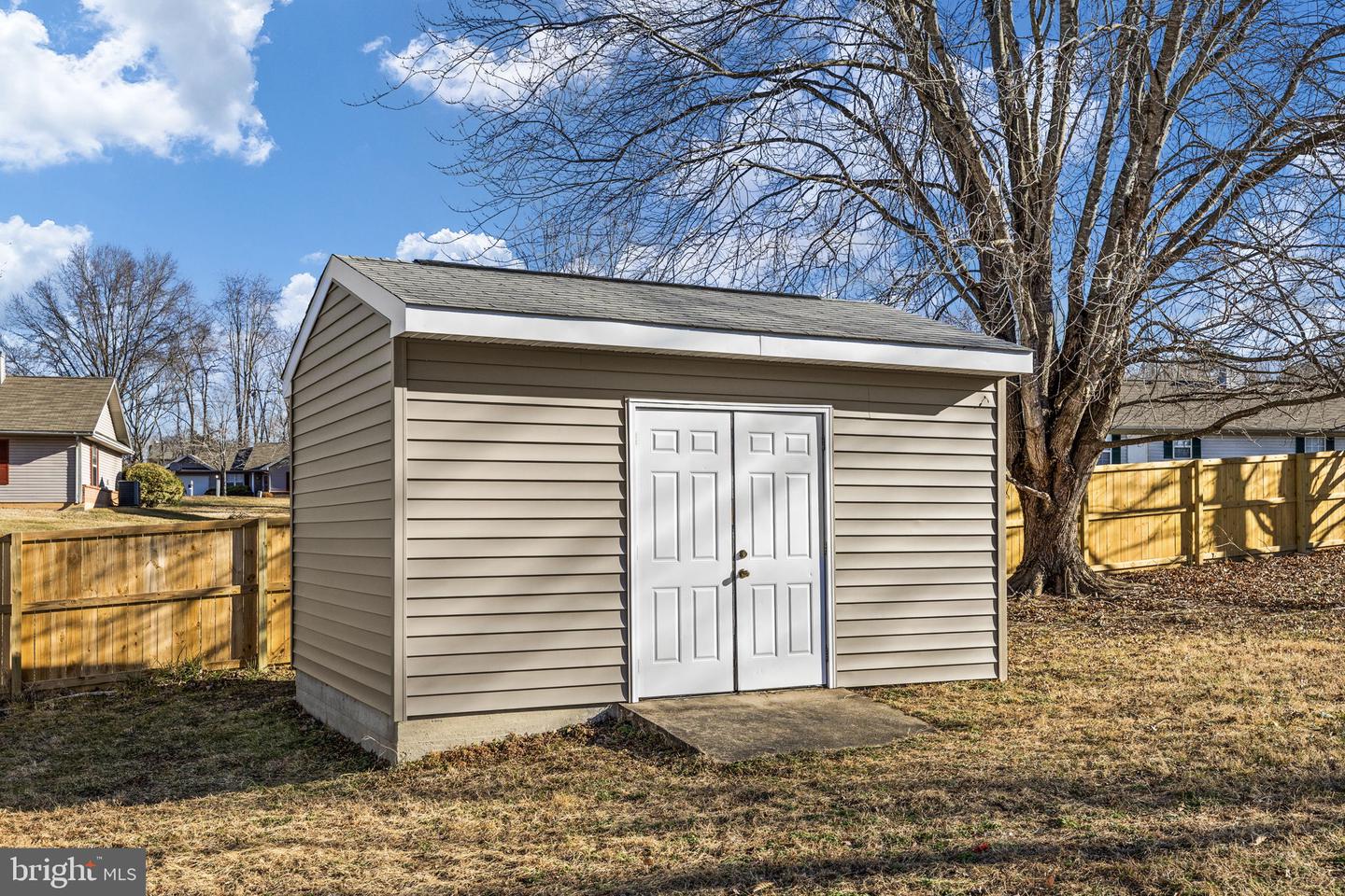 10705 WILLOW CT, FREDERICKSBURG, Virginia 22407, 4 Bedrooms Bedrooms, ,2 BathroomsBathrooms,Residential,For sale,10705 WILLOW CT,VASP2038640 MLS # VASP2038640