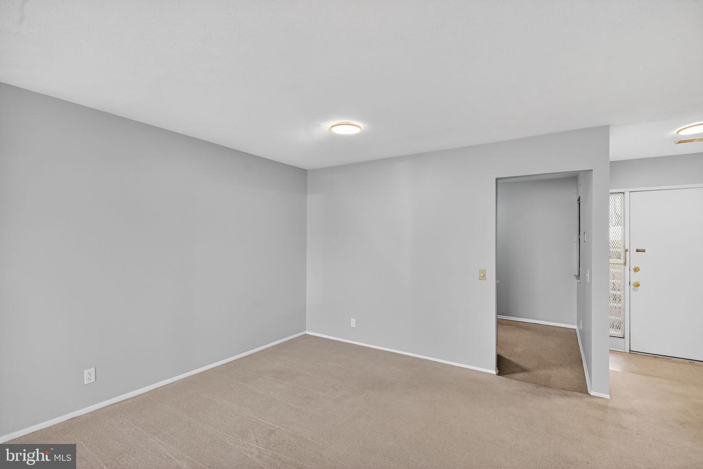 2532 GLENGYLE DR #170, VIENNA, Virginia 22181, 3 Bedrooms Bedrooms, ,2 BathroomsBathrooms,Residential,For sale,2532 GLENGYLE DR #170,VAFX2285752 MLS # VAFX2285752