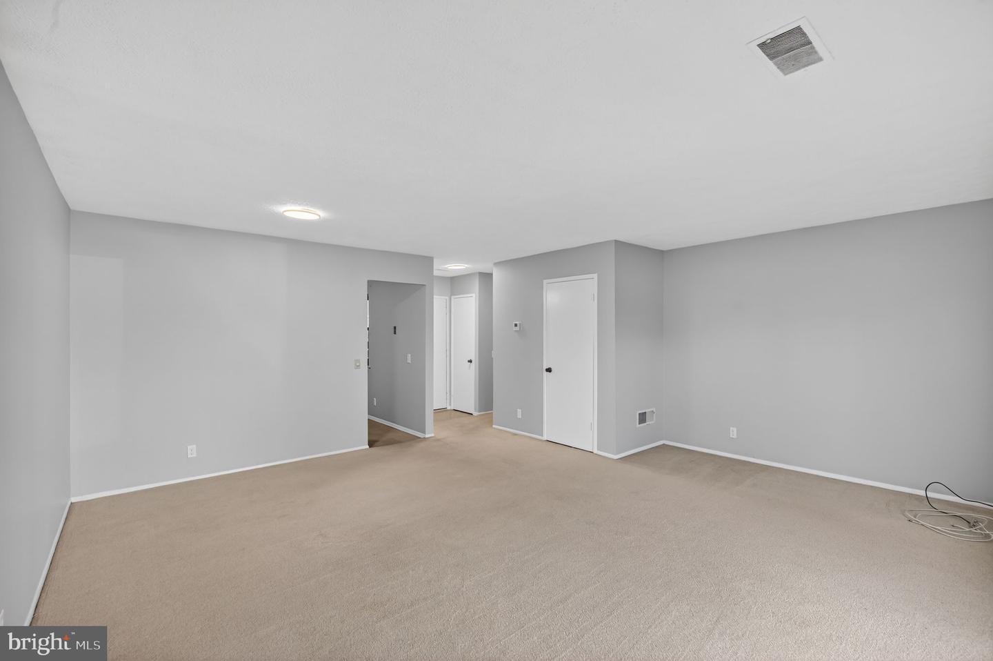 2532 GLENGYLE DR #170, VIENNA, Virginia 22181, 3 Bedrooms Bedrooms, ,2 BathroomsBathrooms,Residential,For sale,2532 GLENGYLE DR #170,VAFX2285752 MLS # VAFX2285752