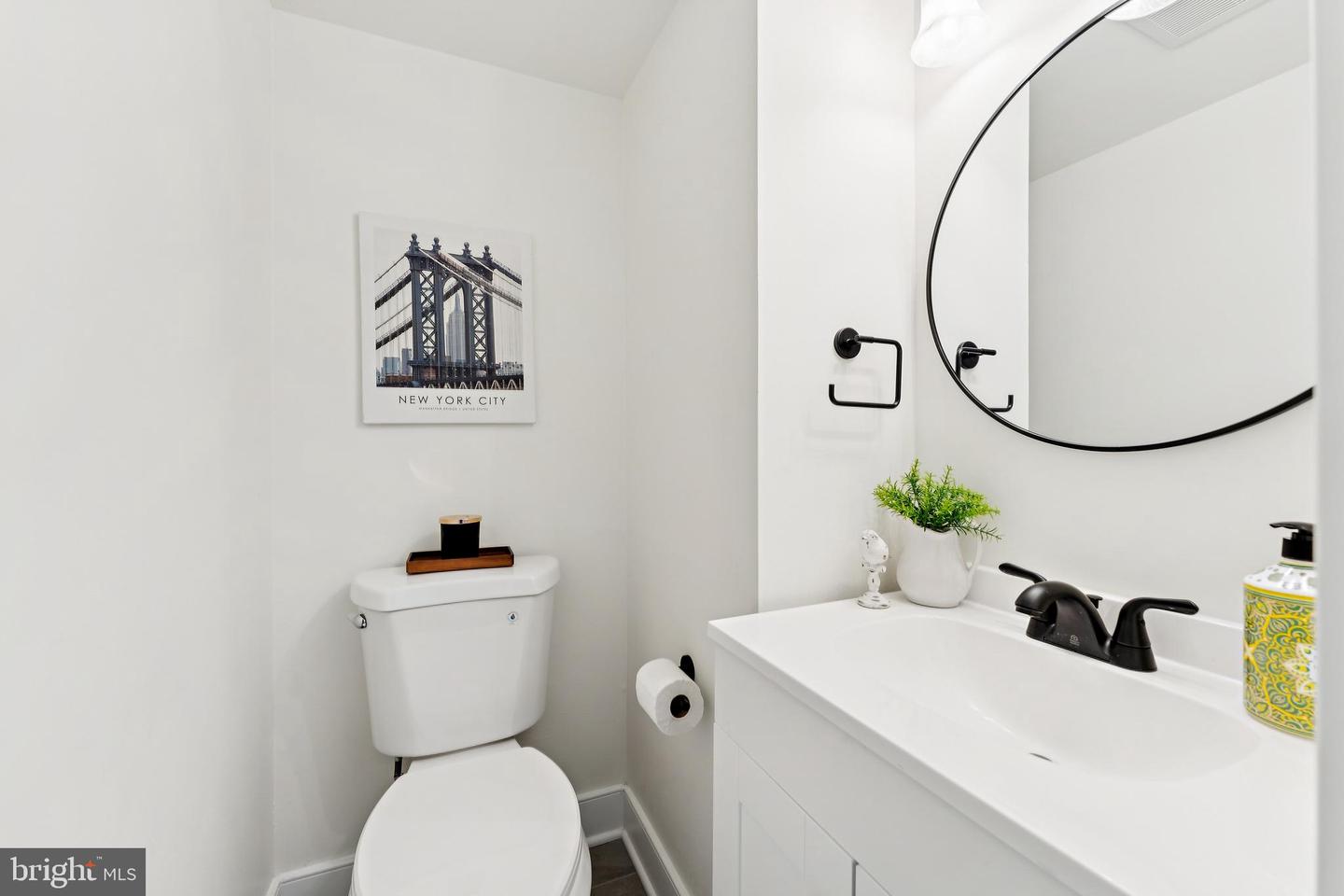 9703 BRAGG LN, MANASSAS, Virginia 20110, 3 Bedrooms Bedrooms, ,1 BathroomBathrooms,Residential,For sale,9703 BRAGG LN,VAMN2009942 MLS # VAMN2009942