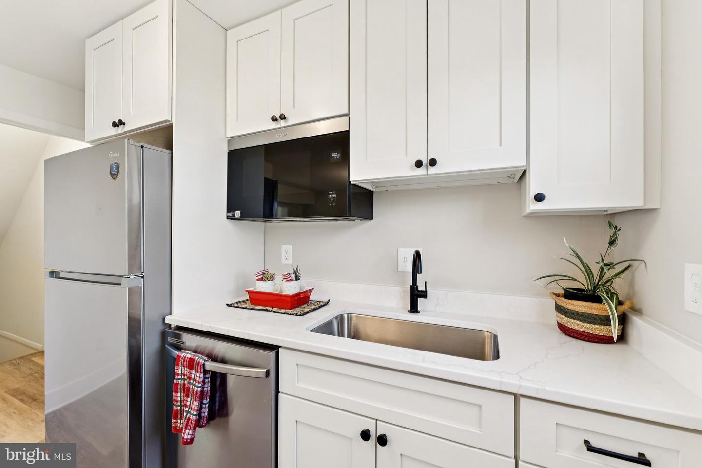 9703 BRAGG LN, MANASSAS, Virginia 20110, 3 Bedrooms Bedrooms, ,1 BathroomBathrooms,Residential,For sale,9703 BRAGG LN,VAMN2009942 MLS # VAMN2009942