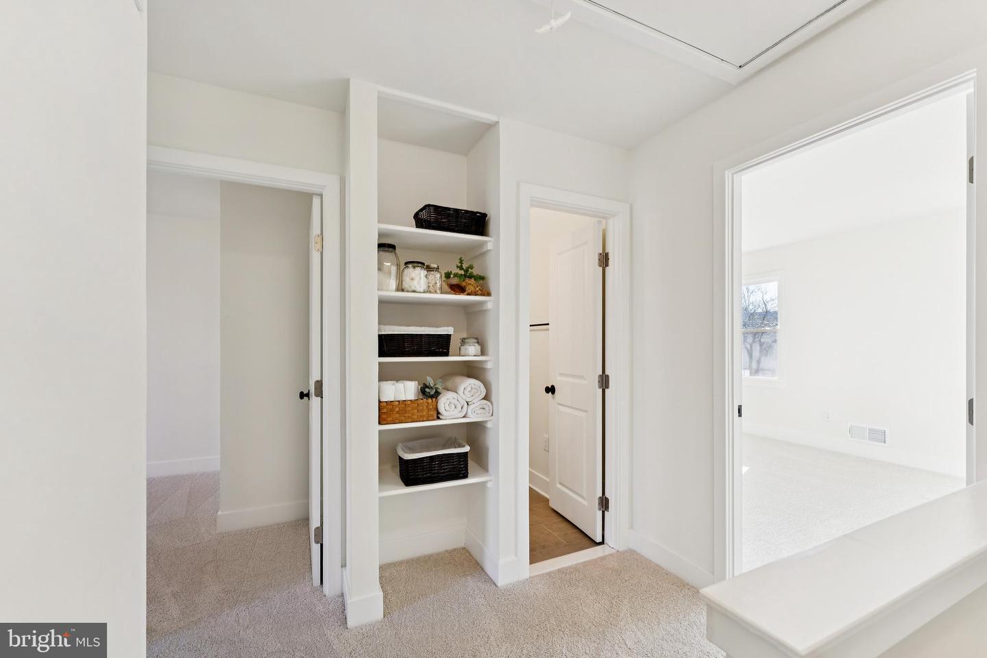 9703 BRAGG LN, MANASSAS, Virginia 20110, 3 Bedrooms Bedrooms, ,1 BathroomBathrooms,Residential,For sale,9703 BRAGG LN,VAMN2009942 MLS # VAMN2009942