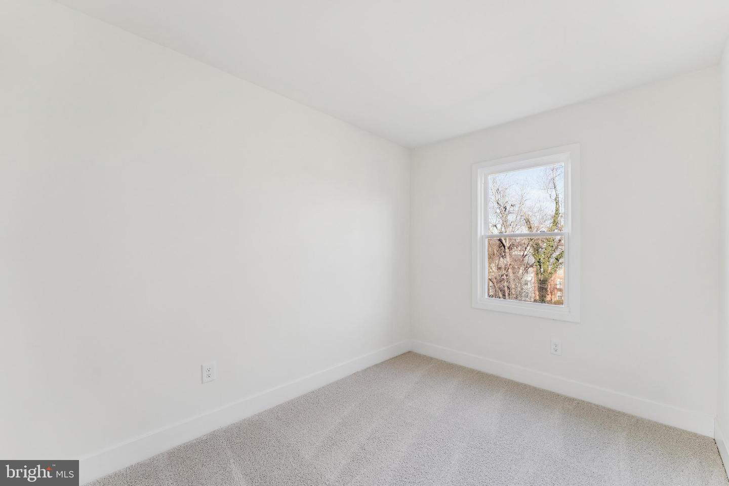 9703 BRAGG LN, MANASSAS, Virginia 20110, 3 Bedrooms Bedrooms, ,1 BathroomBathrooms,Residential,For sale,9703 BRAGG LN,VAMN2009942 MLS # VAMN2009942