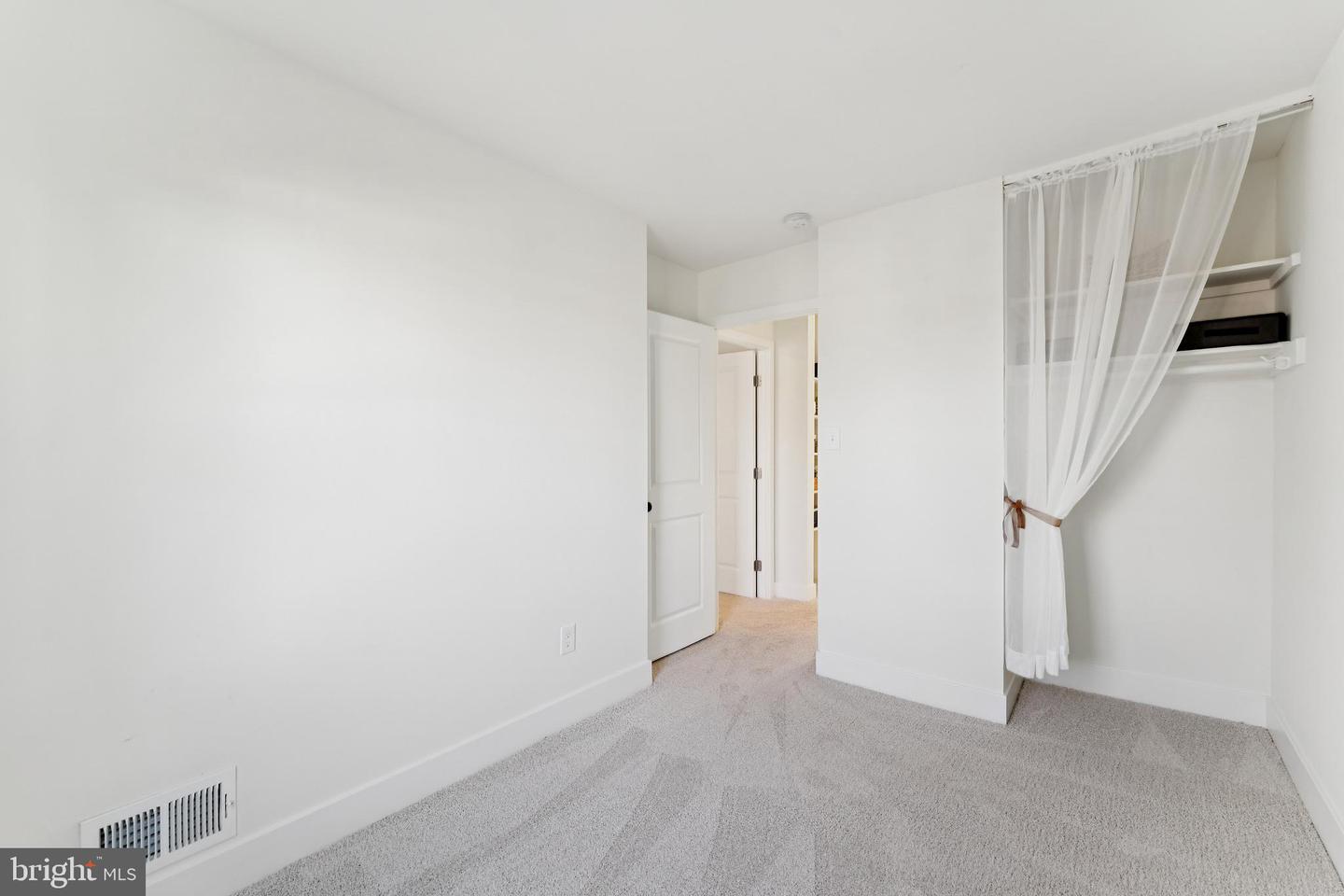 9703 BRAGG LN, MANASSAS, Virginia 20110, 3 Bedrooms Bedrooms, ,1 BathroomBathrooms,Residential,For sale,9703 BRAGG LN,VAMN2009942 MLS # VAMN2009942