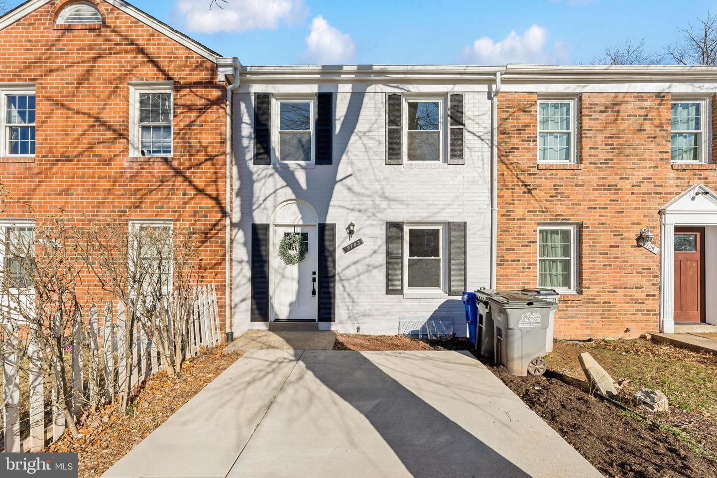 9703 BRAGG LN, MANASSAS, Virginia 20110, 3 Bedrooms Bedrooms, ,1 BathroomBathrooms,Residential,For sale,9703 BRAGG LN,VAMN2009942 MLS # VAMN2009942